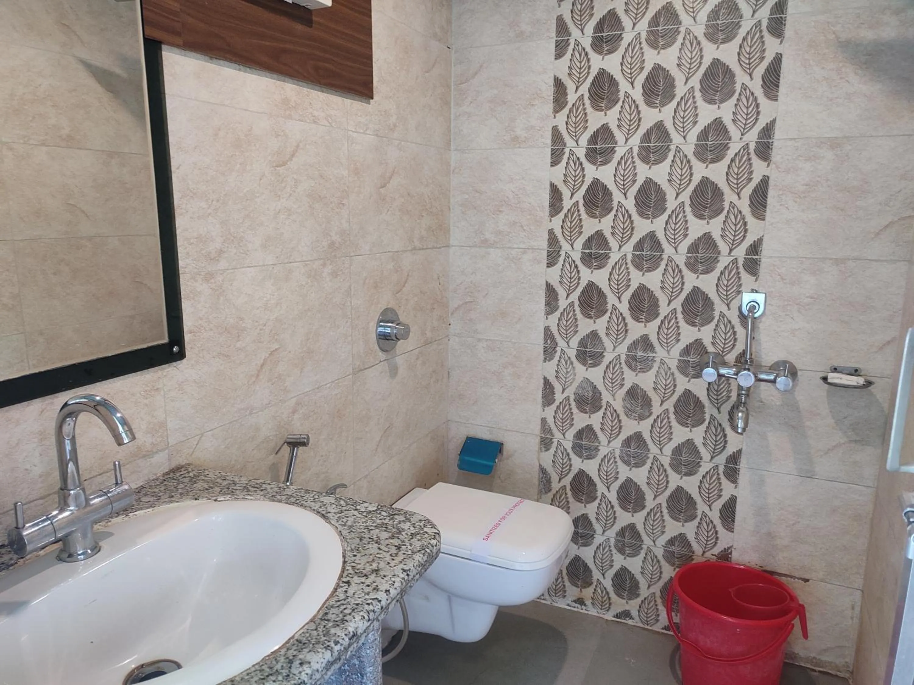 Shower in Maa Greenary View - A Holiday Resort