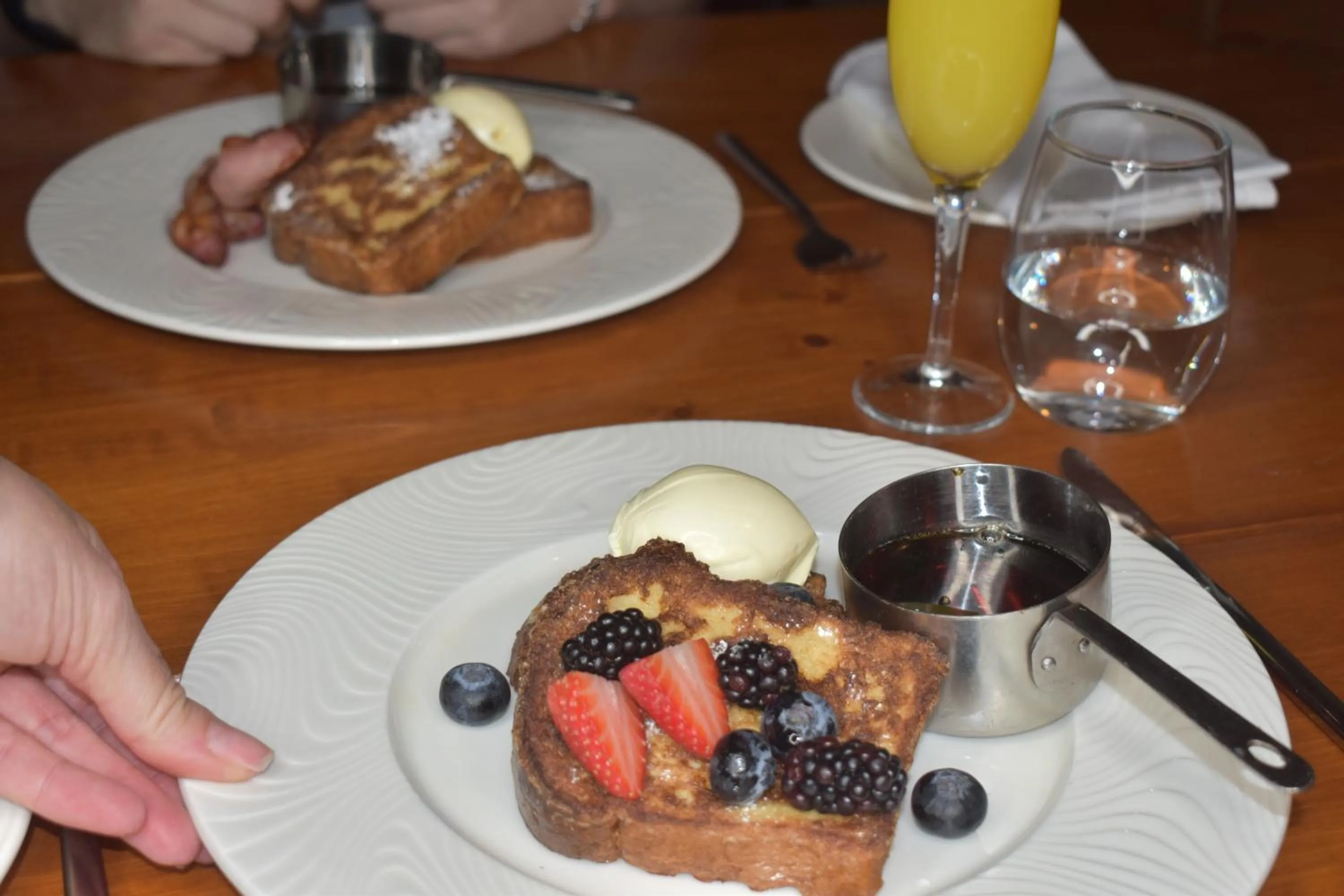 Breakfast in The Merchant's Yard