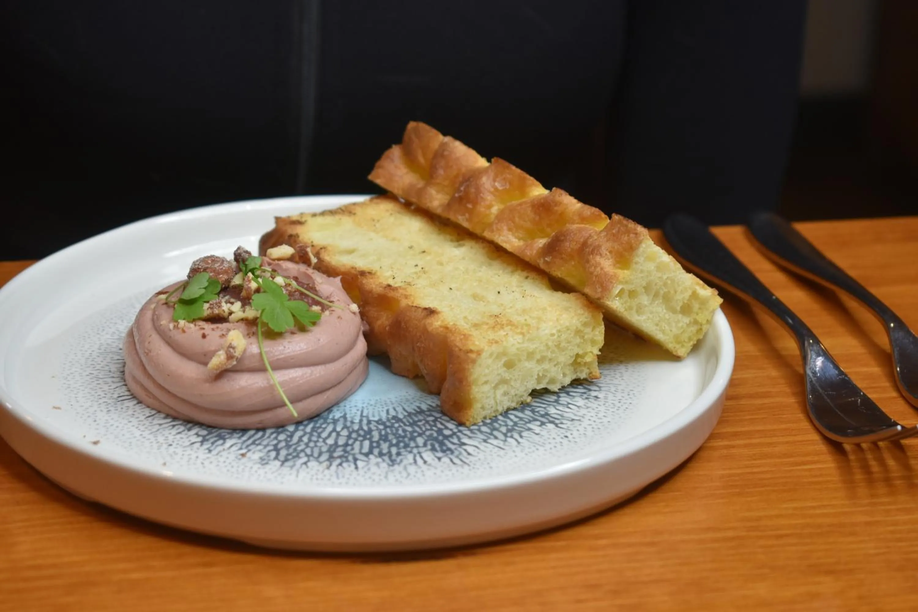 Food in The Merchant's Yard