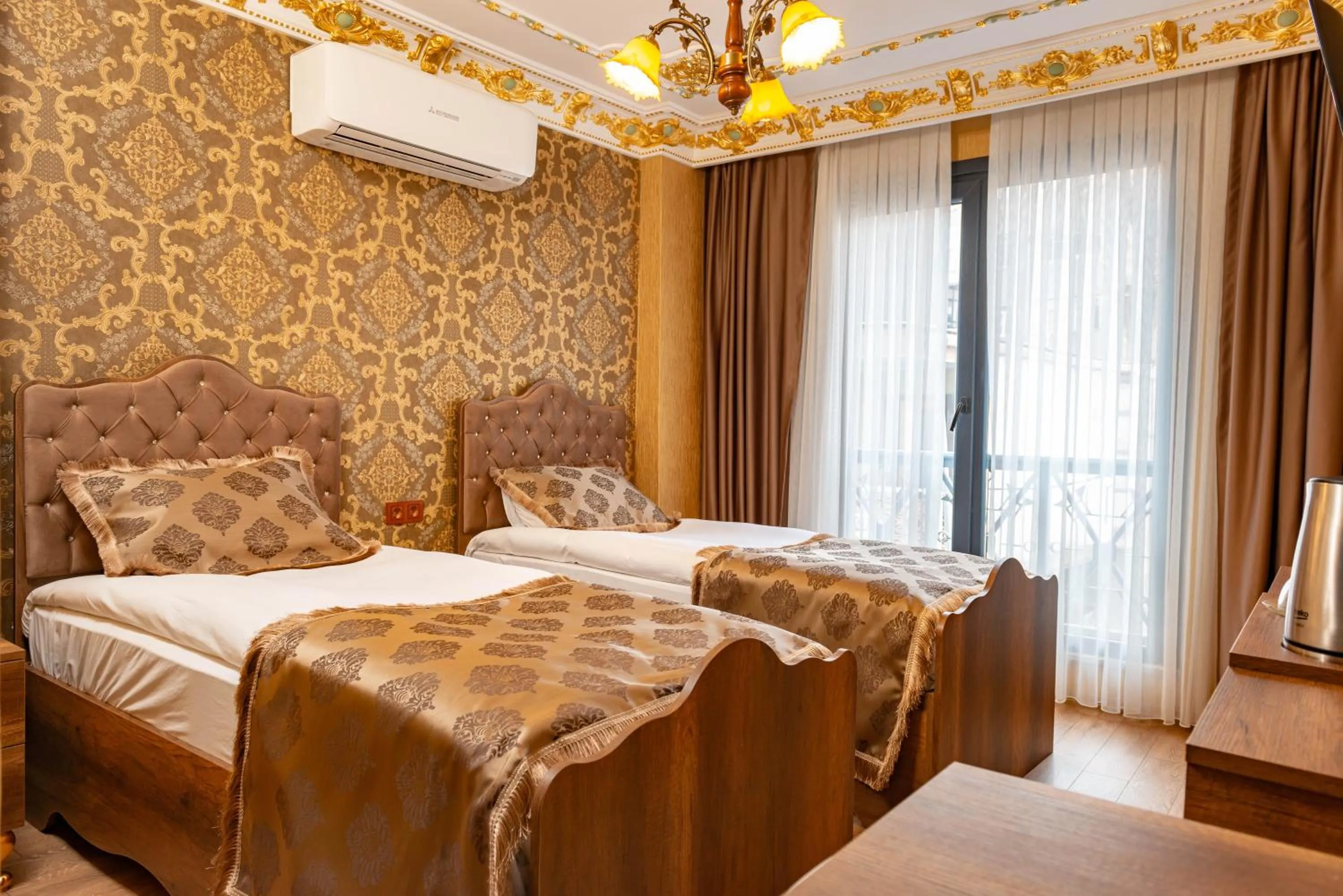 Bedroom, Bed in The Ottoman