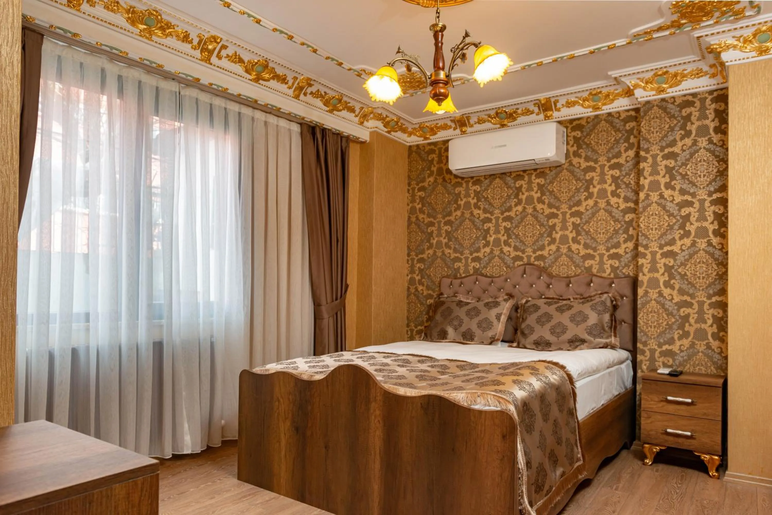 Bedroom, Bed in The Ottoman