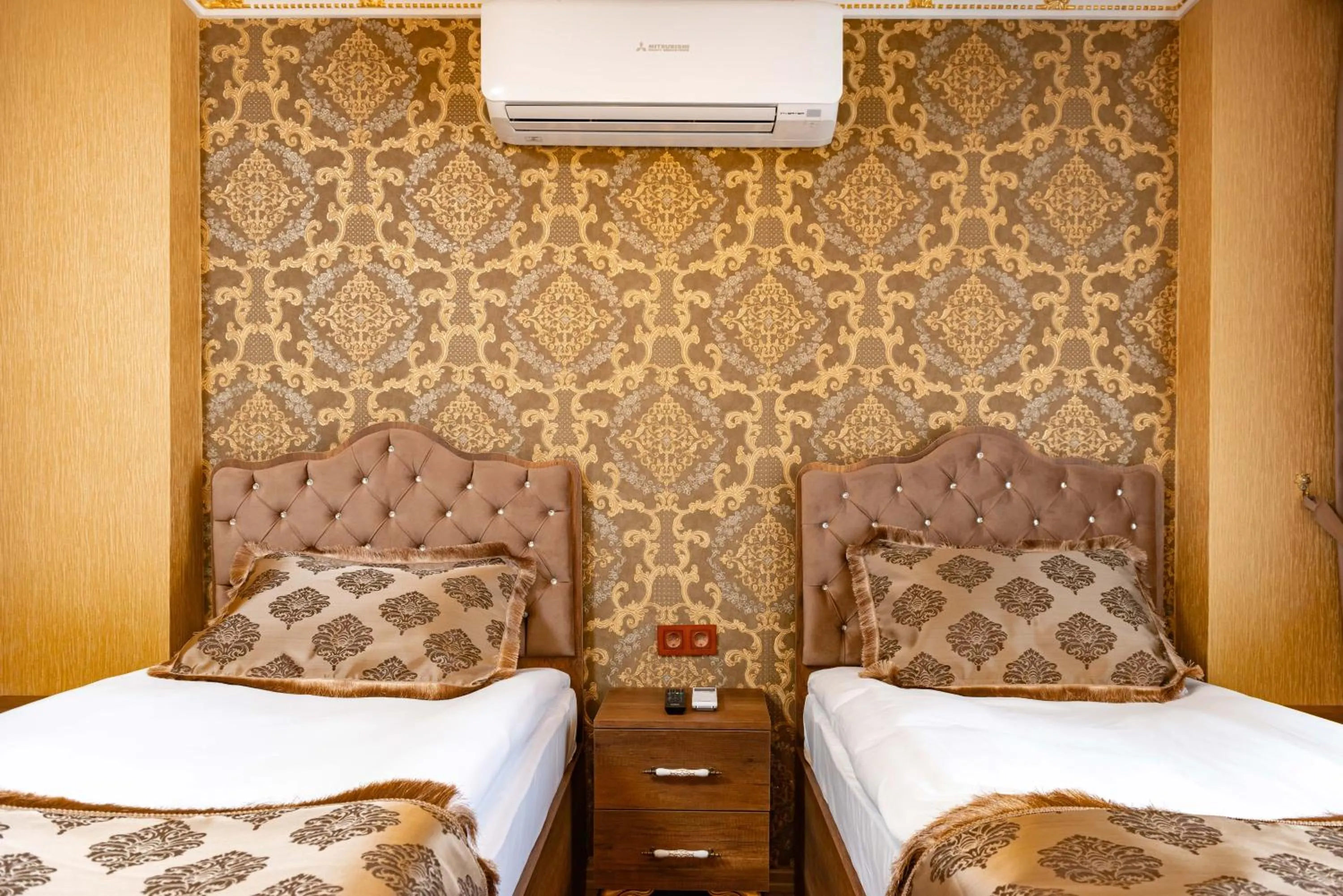 Bedroom, Bed in The Ottoman