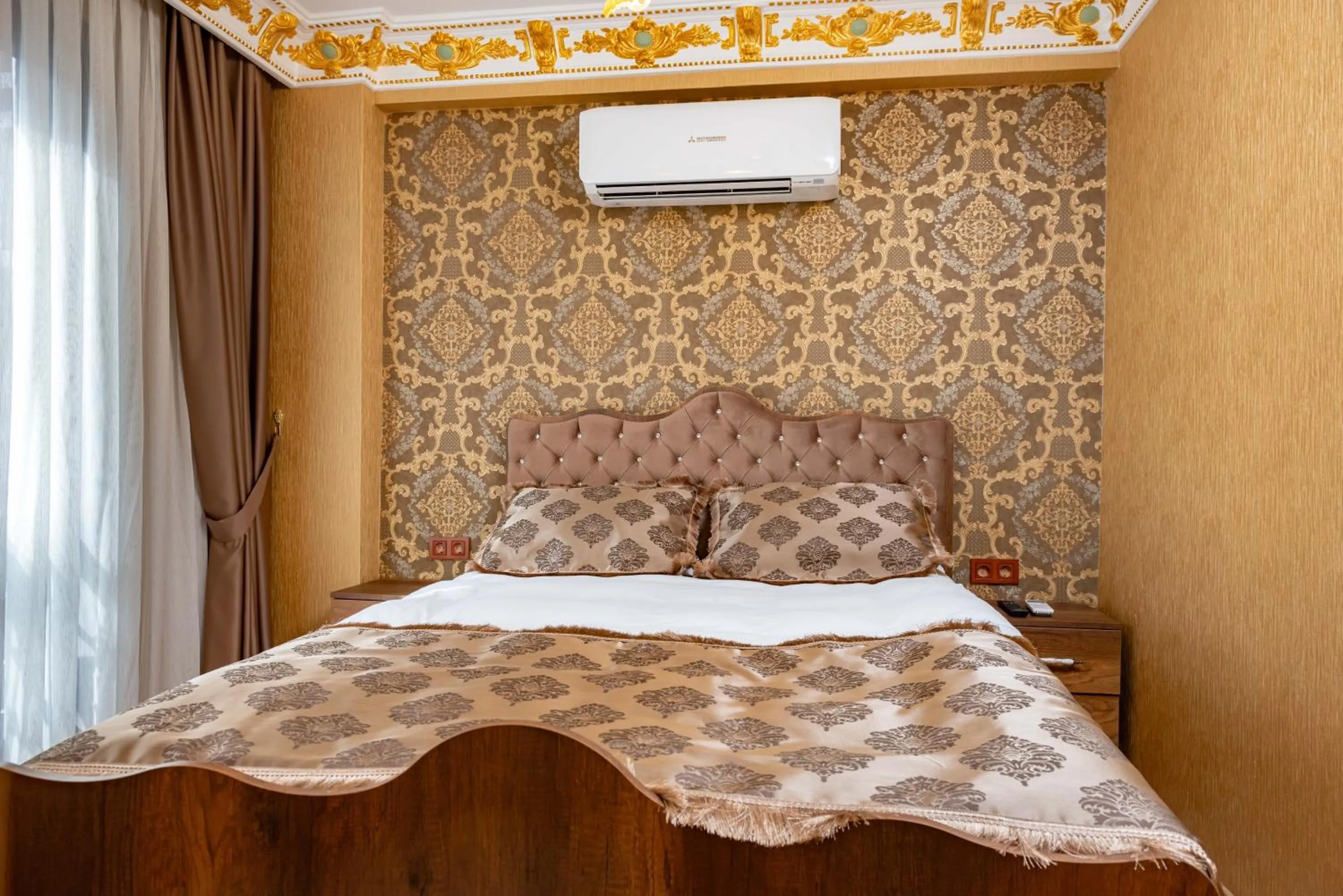 Bedroom, Bed in The Ottoman