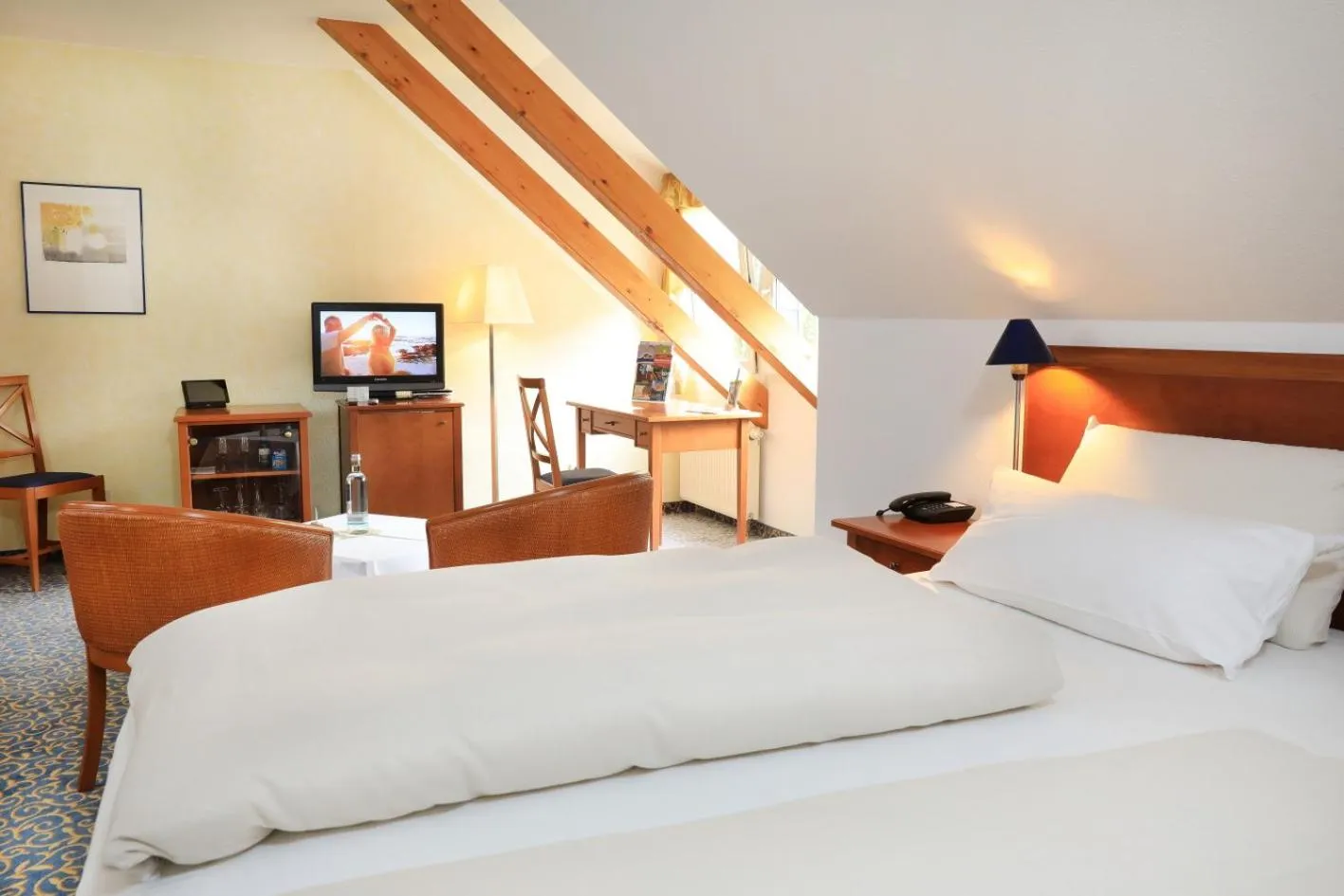 Photo of the whole room, Bed in Landidyll Hotel Erbgericht Tautewalde