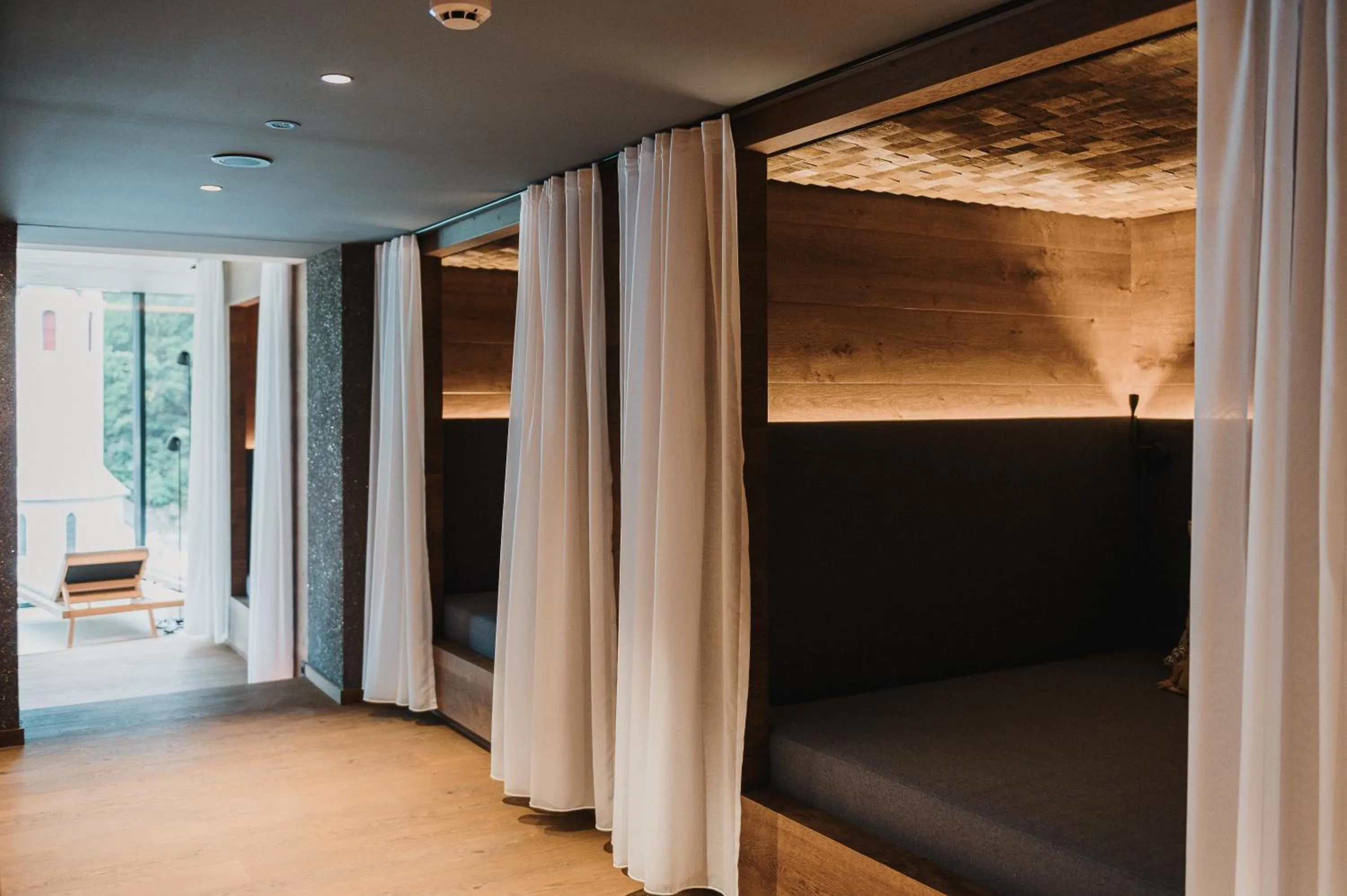 Spa and wellness centre/facilities, Bed in Hotel Adler