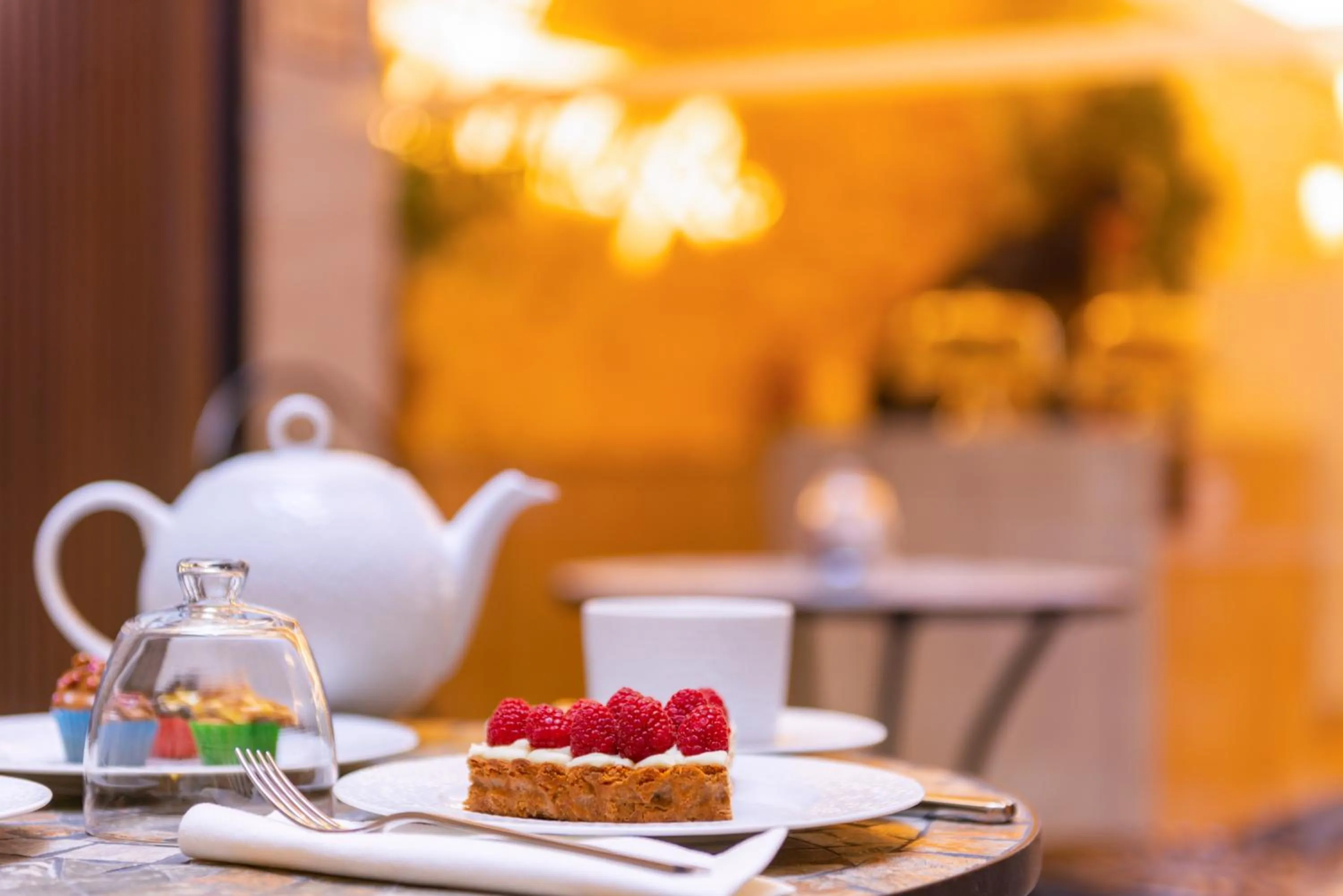 Patio in Hôtel Le Milie Rose