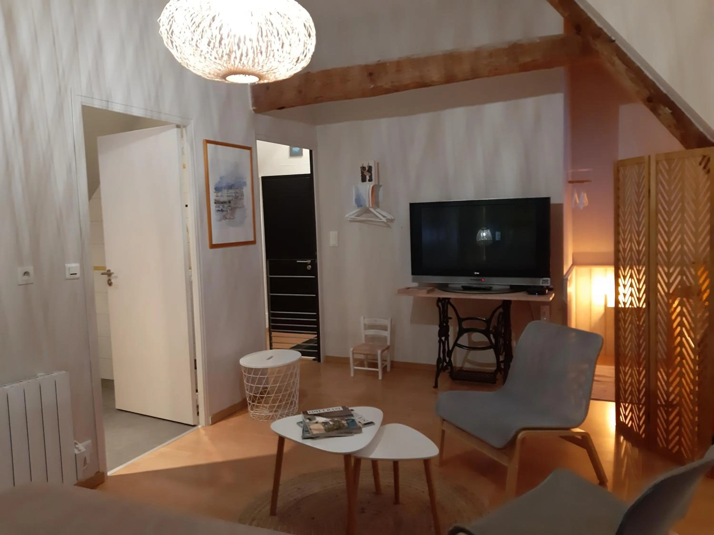 TV and multimedia in La Longère d'Arzoù, chambres d'hôtes