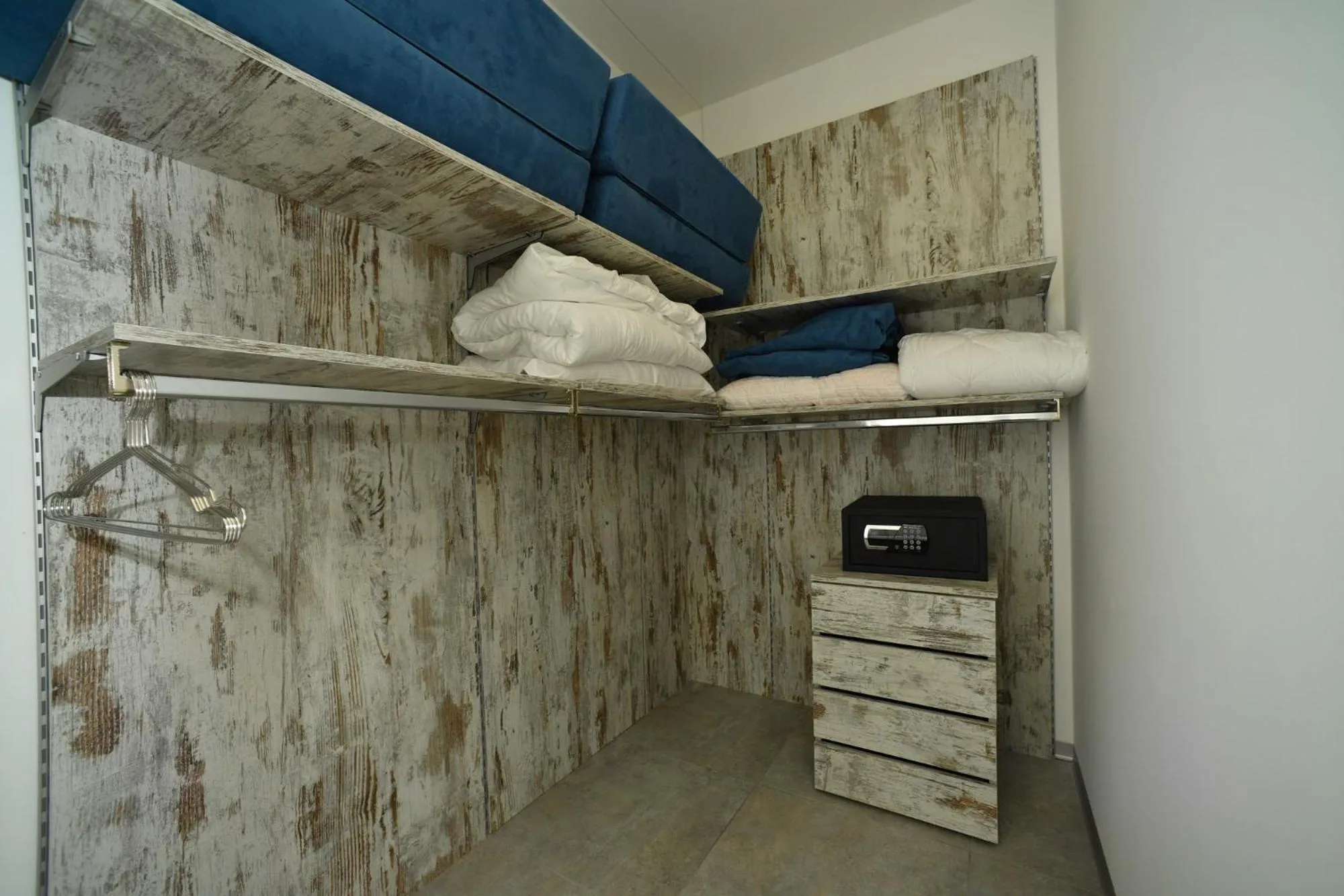 Bed in Residence Malcesine-Active&Family