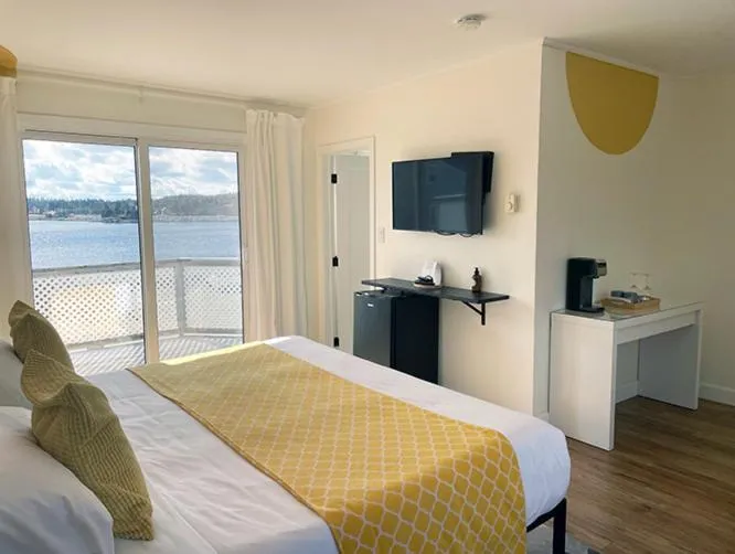 Bed in The Marmalade Motel