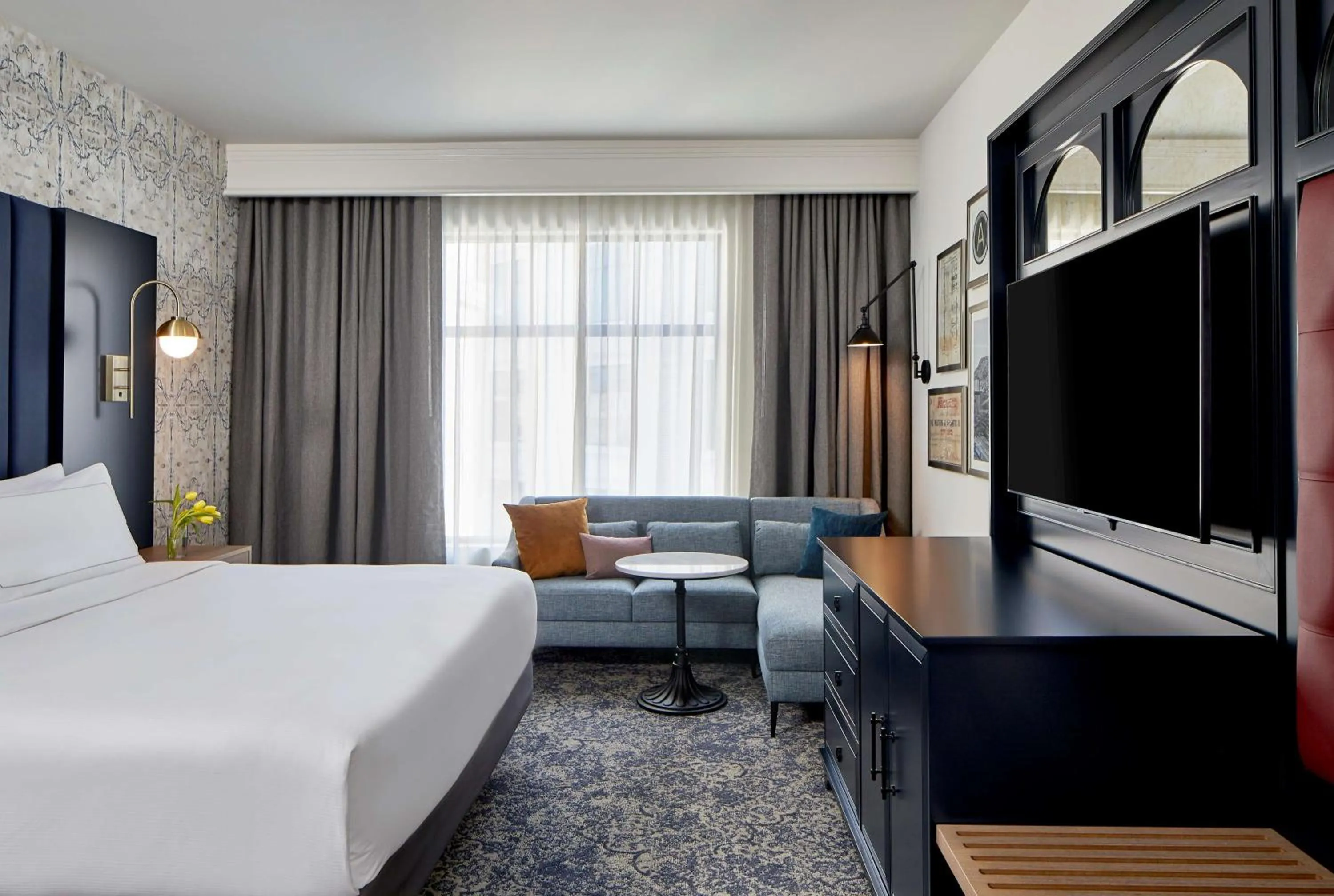 Bedroom, Bed in The Hamilton Alpharetta, Curio Collection By Hilton