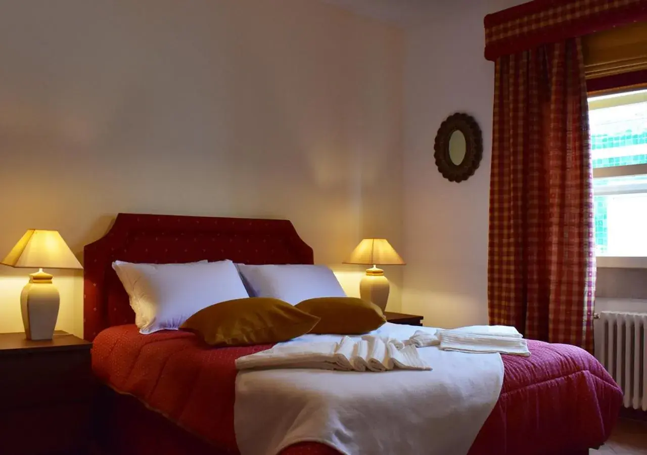 Double Room with Private Bathroom in Batalhoz House Double Room with Private Bathroom in Batalhoz House