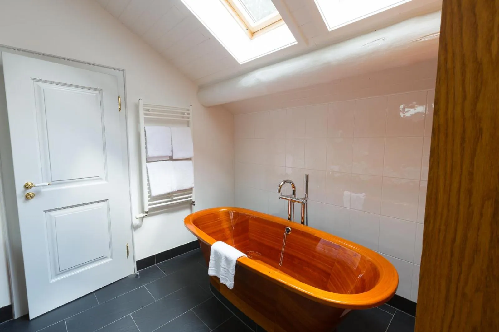 Bathroom in Hotel Gut Klostermühle natur resort & medical spa