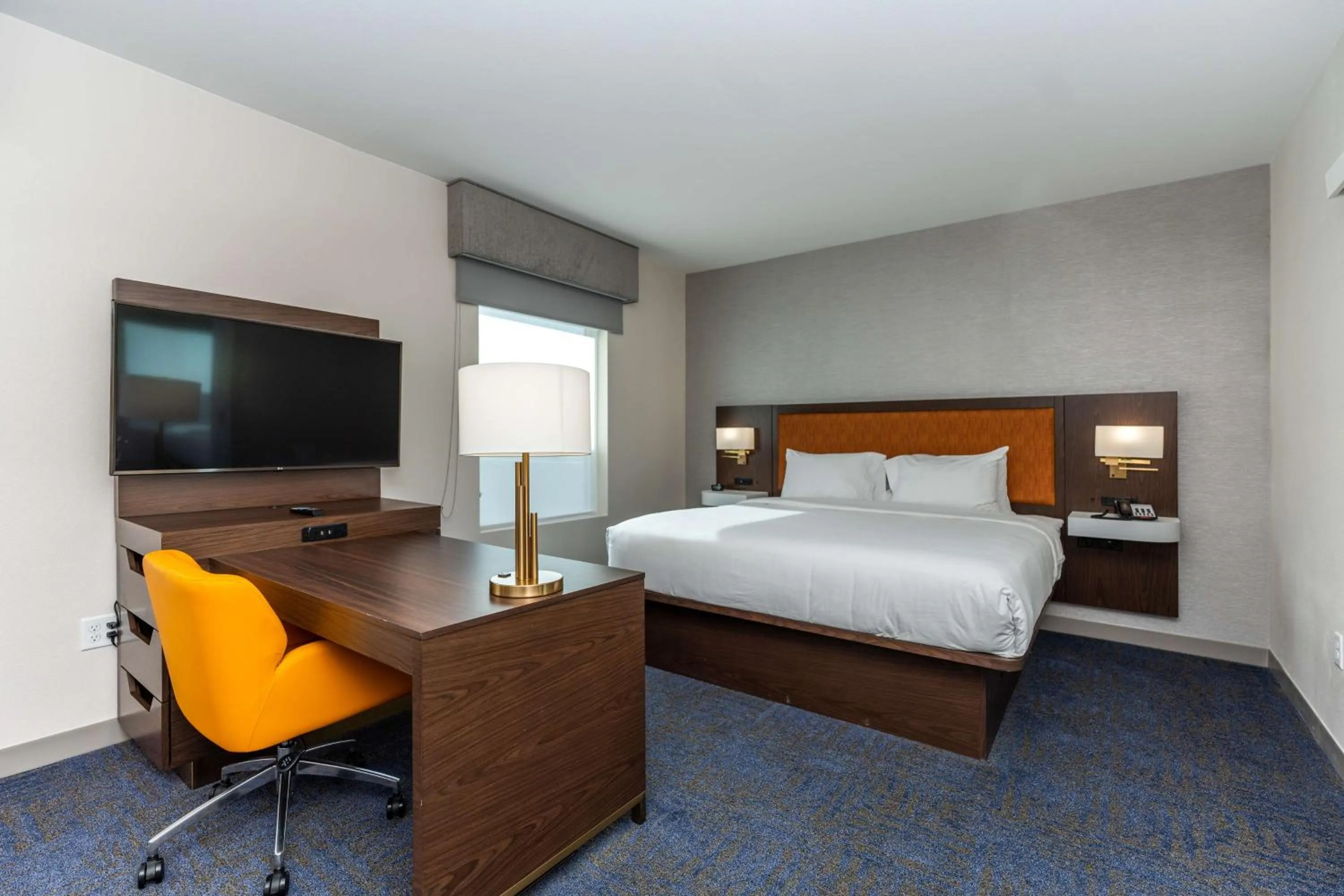 Bedroom, Bed in Hampton Inn & Suites Houston Sugar Land, Tx