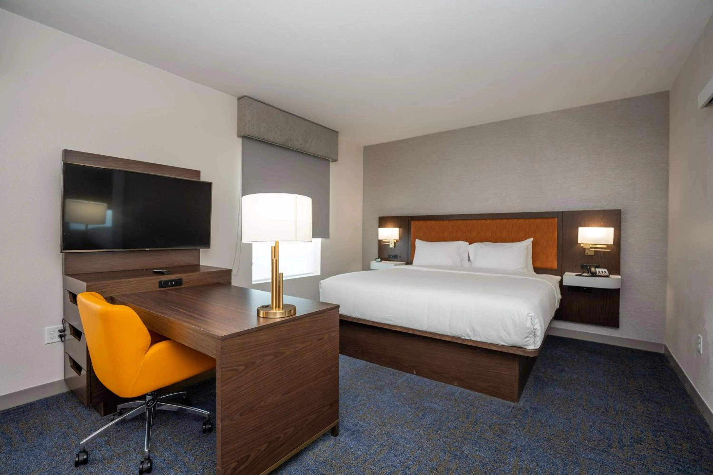 Bedroom, Bed in Hampton Inn & Suites Houston Sugar Land, Tx