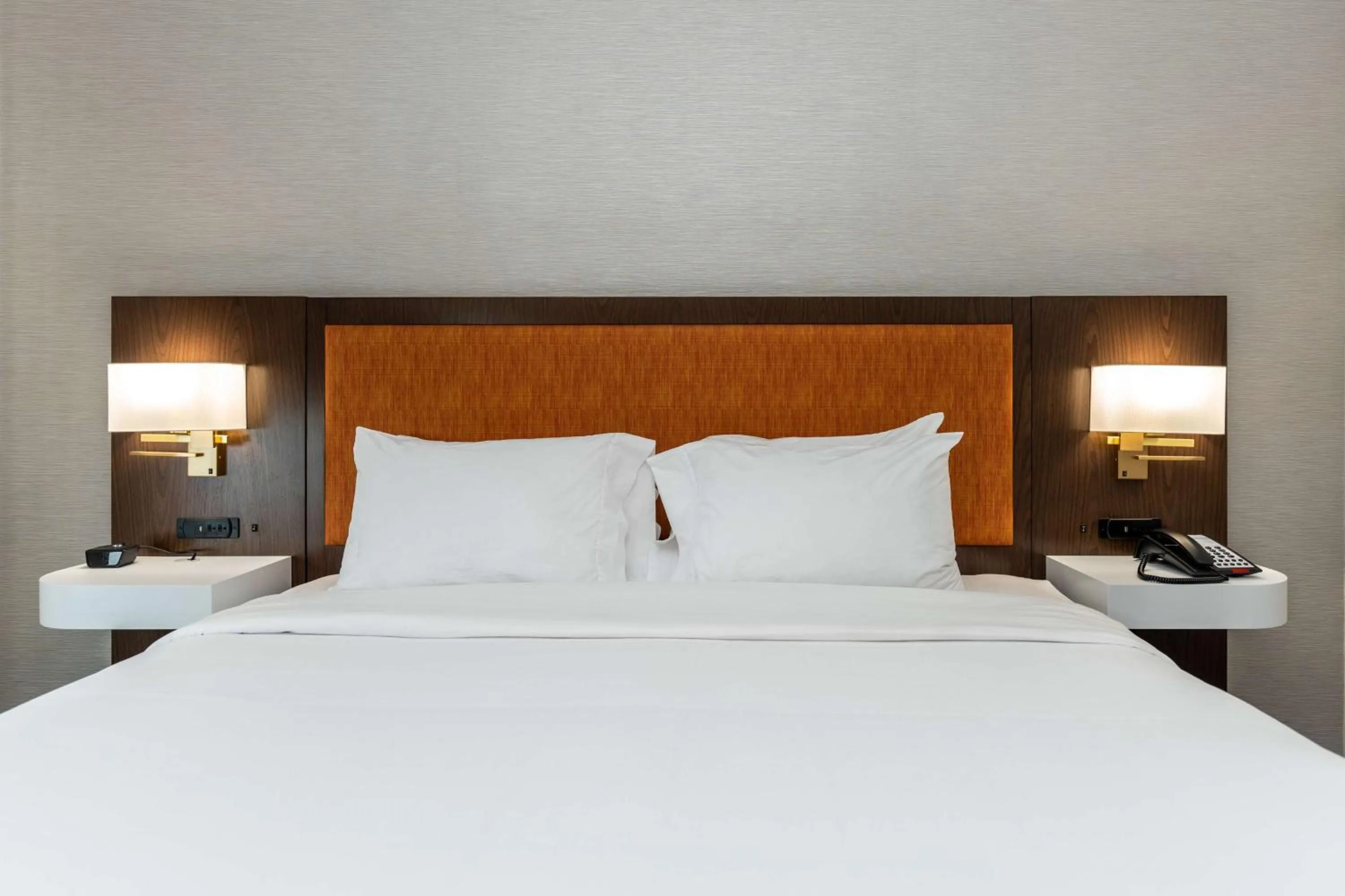 Bed in Hampton Inn & Suites Houston Sugar Land, Tx