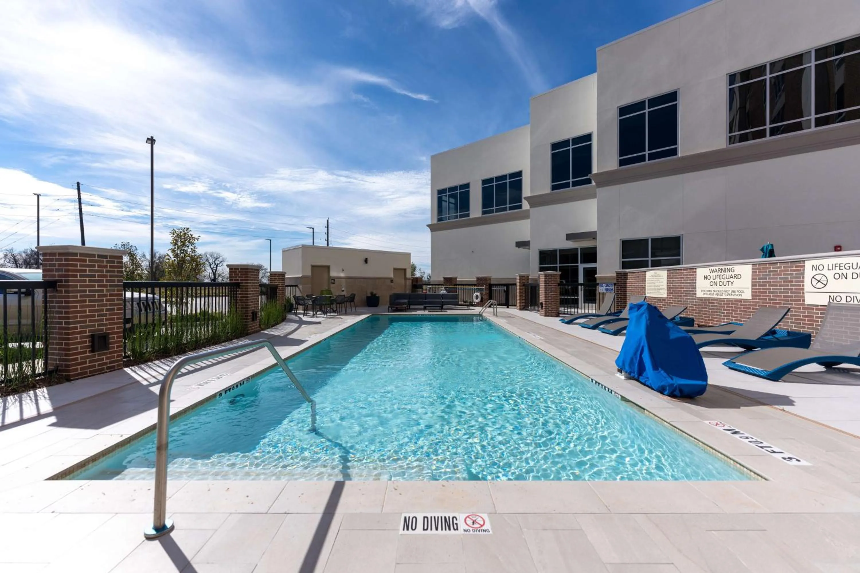 Pool view in Hampton Inn & Suites Houston Sugar Land, Tx
