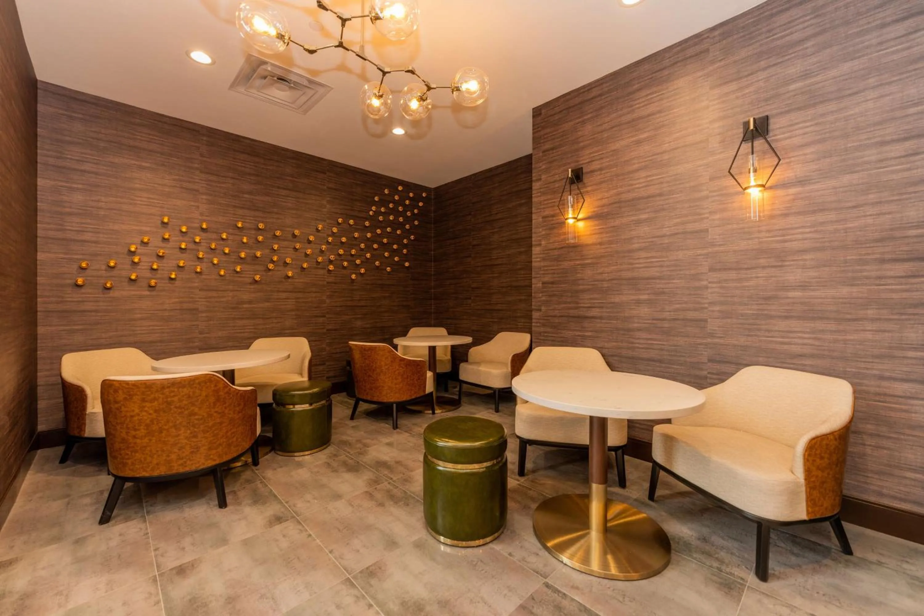 Lounge or bar in Hampton Inn & Suites Houston Sugar Land, Tx