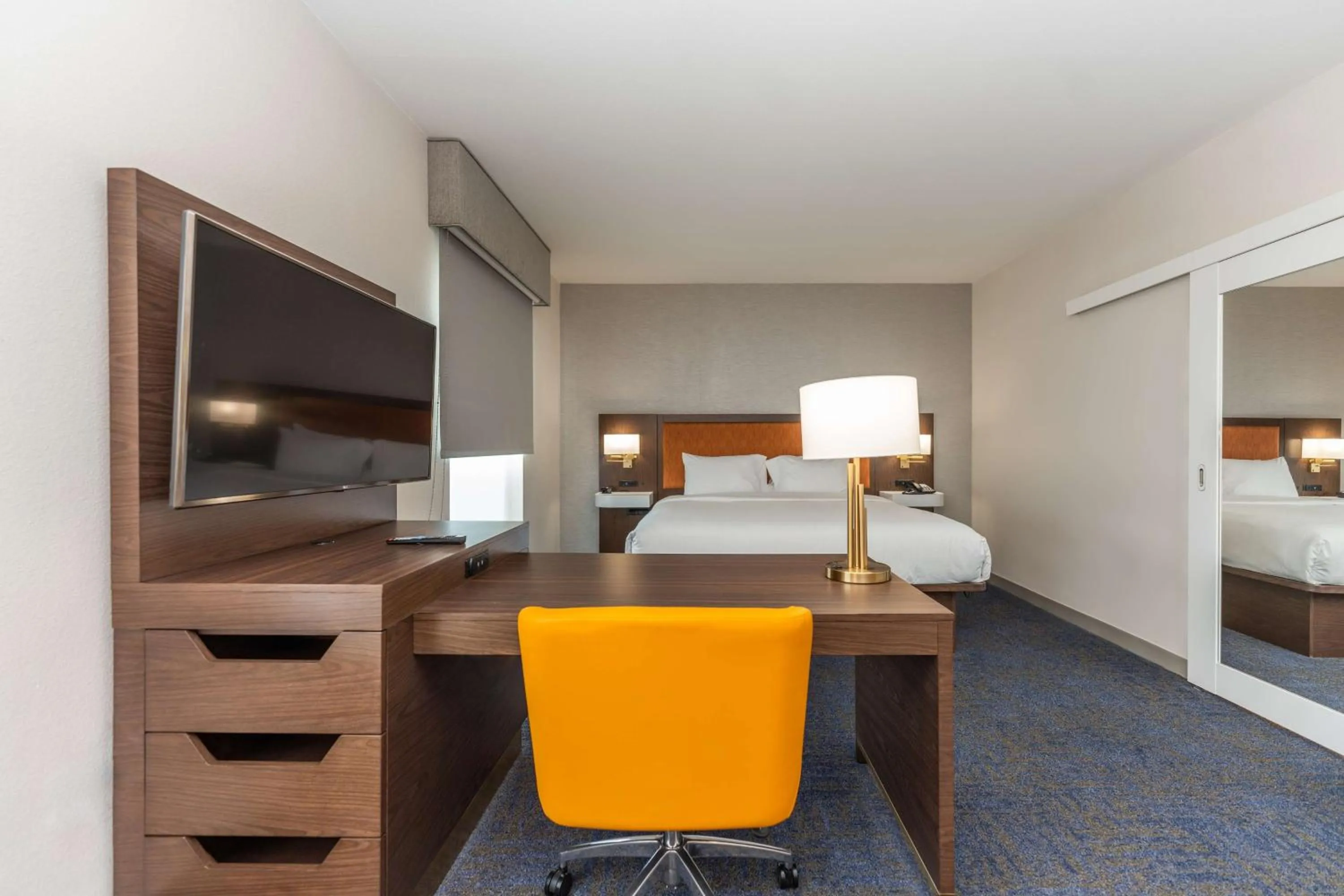 Bedroom, Bed in Hampton Inn & Suites Houston Sugar Land, Tx