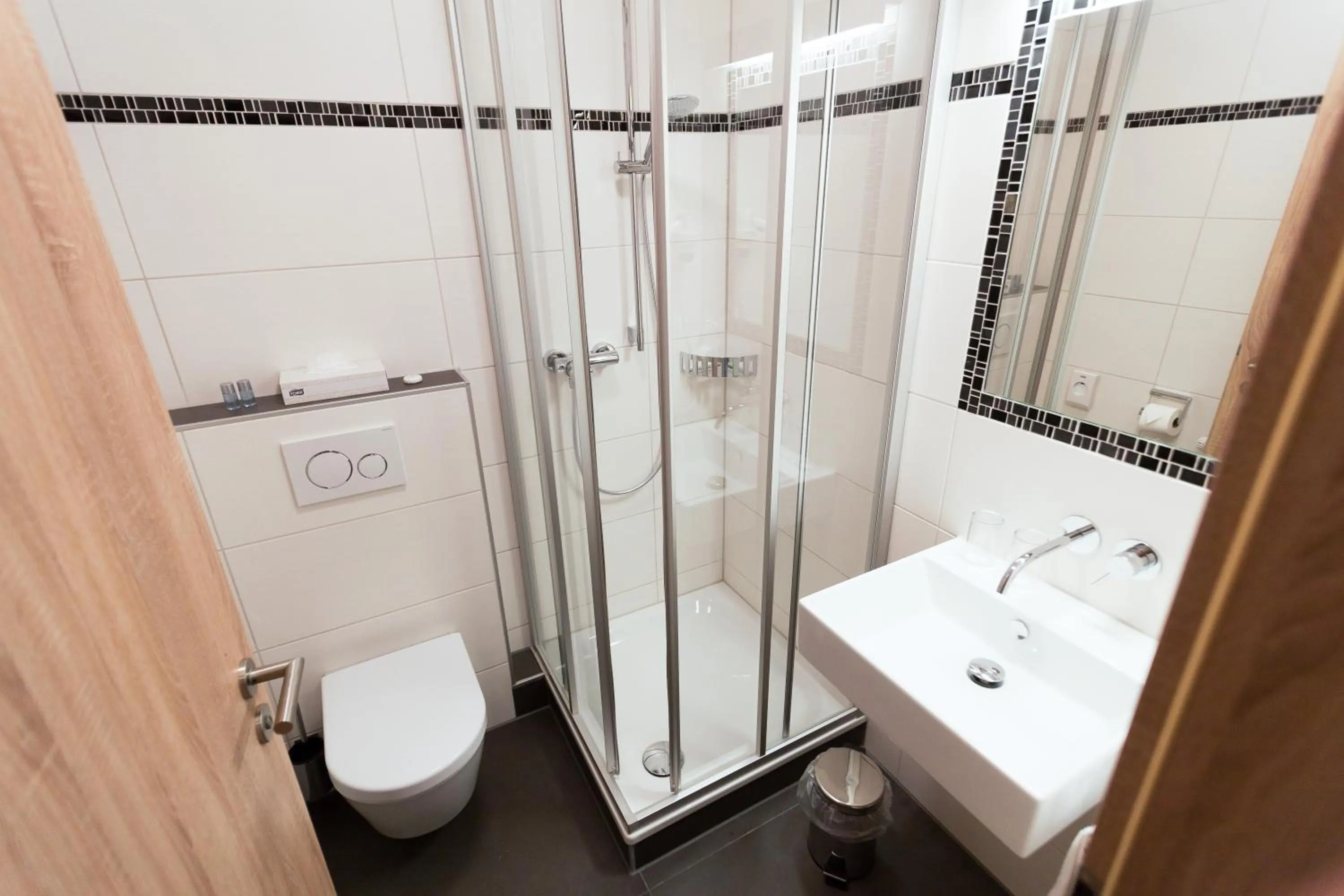 Toilet in Hotel Restaurant Lüdenbach