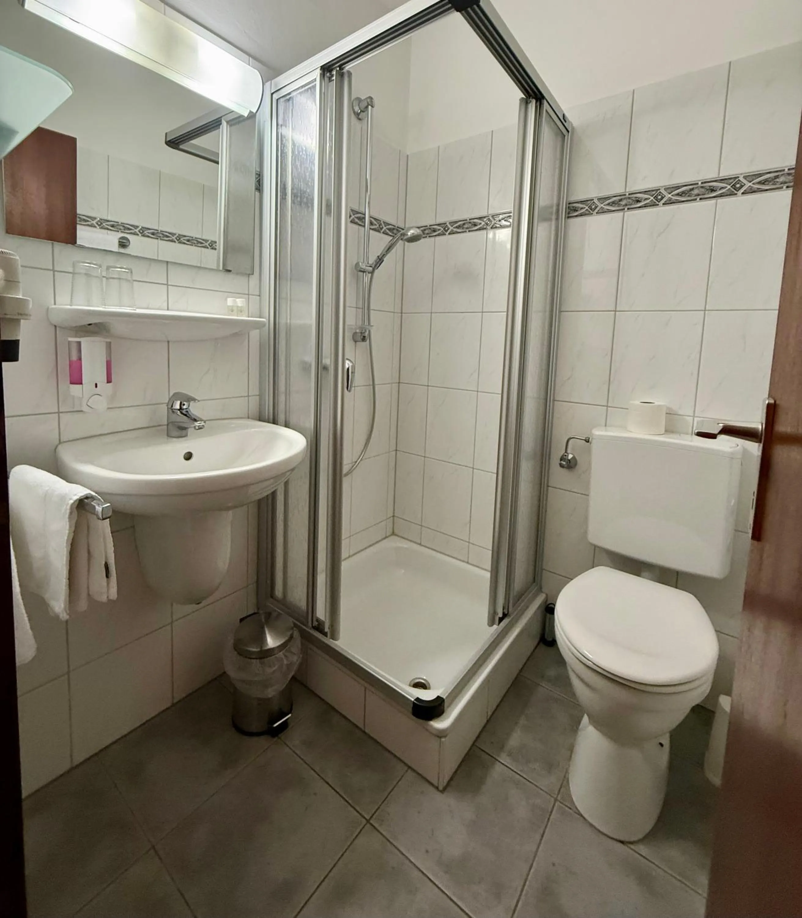 Bathroom in Hotel Restaurant Lüdenbach