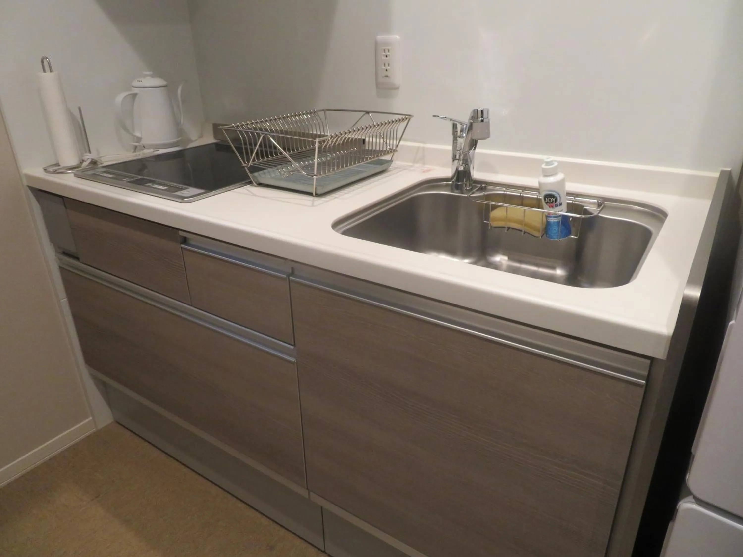 Kitchen or kitchenette in Vicoletto Inn Hakata Sumiyoshi