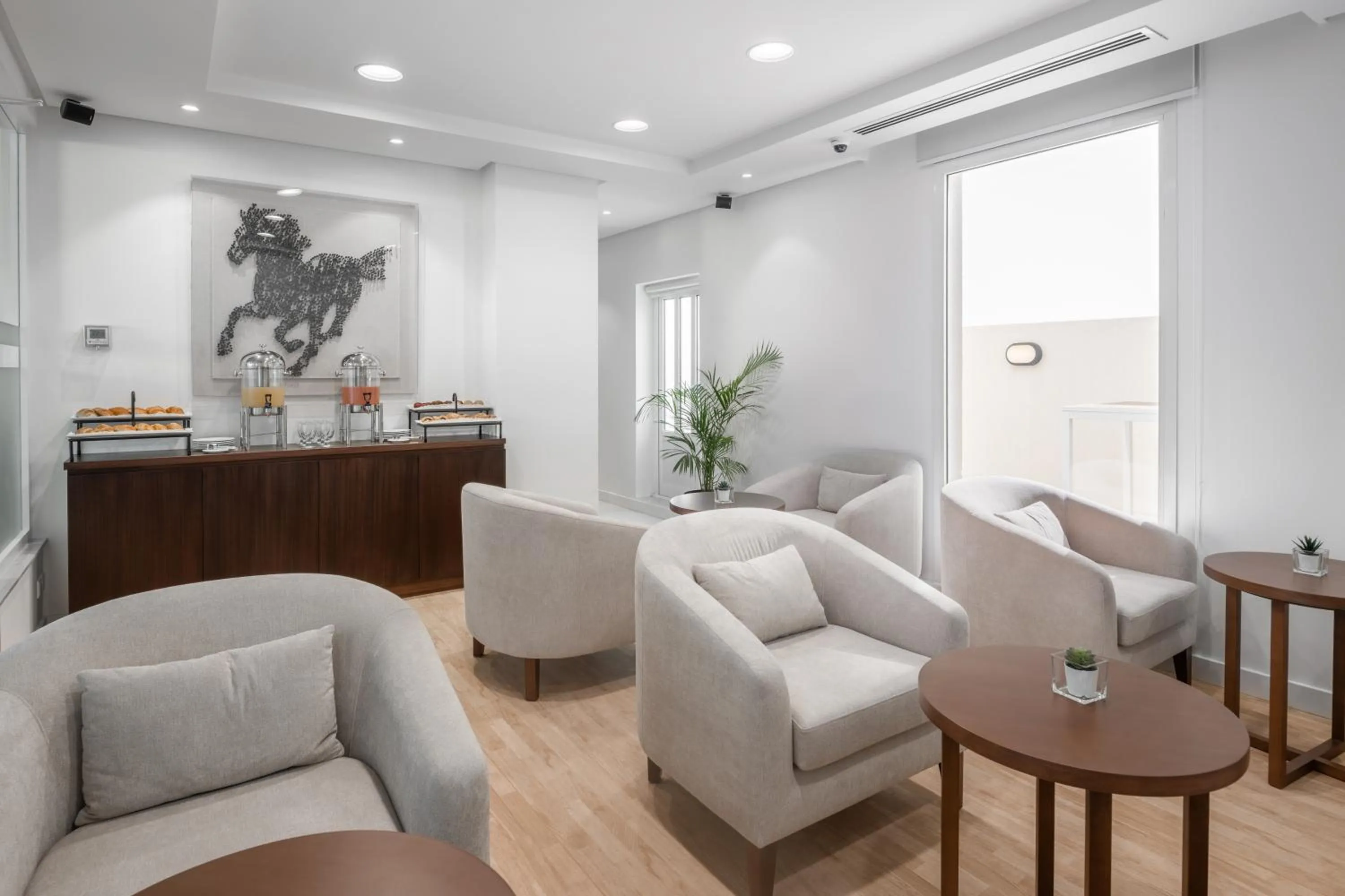 Business facilities in Landmark Hotels & Suites - Formerly Qamar Hotel