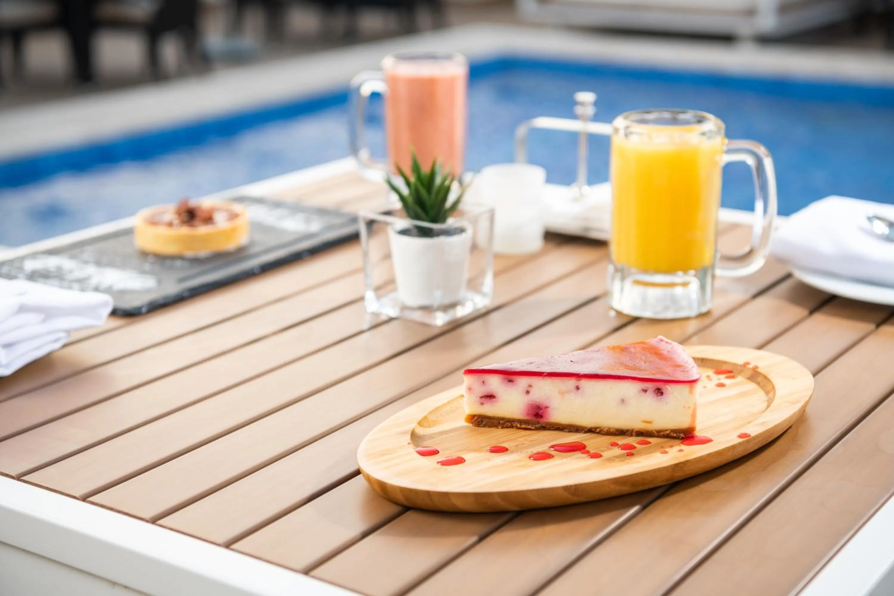 Food and drinks in Landmark Hotels & Suites - Formerly Qamar Hotel