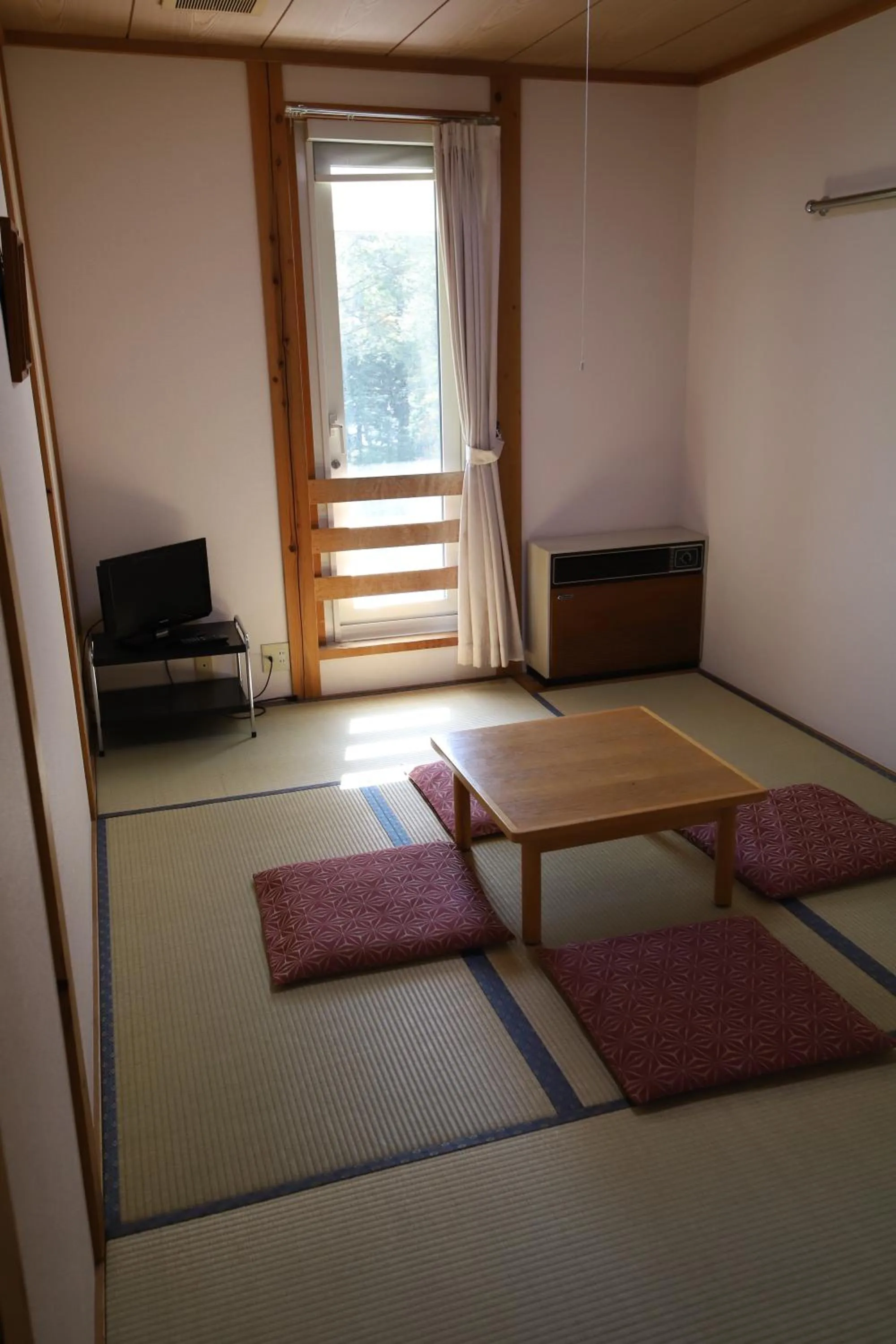 Photo of the whole room in Lakeside Hotels Kuore