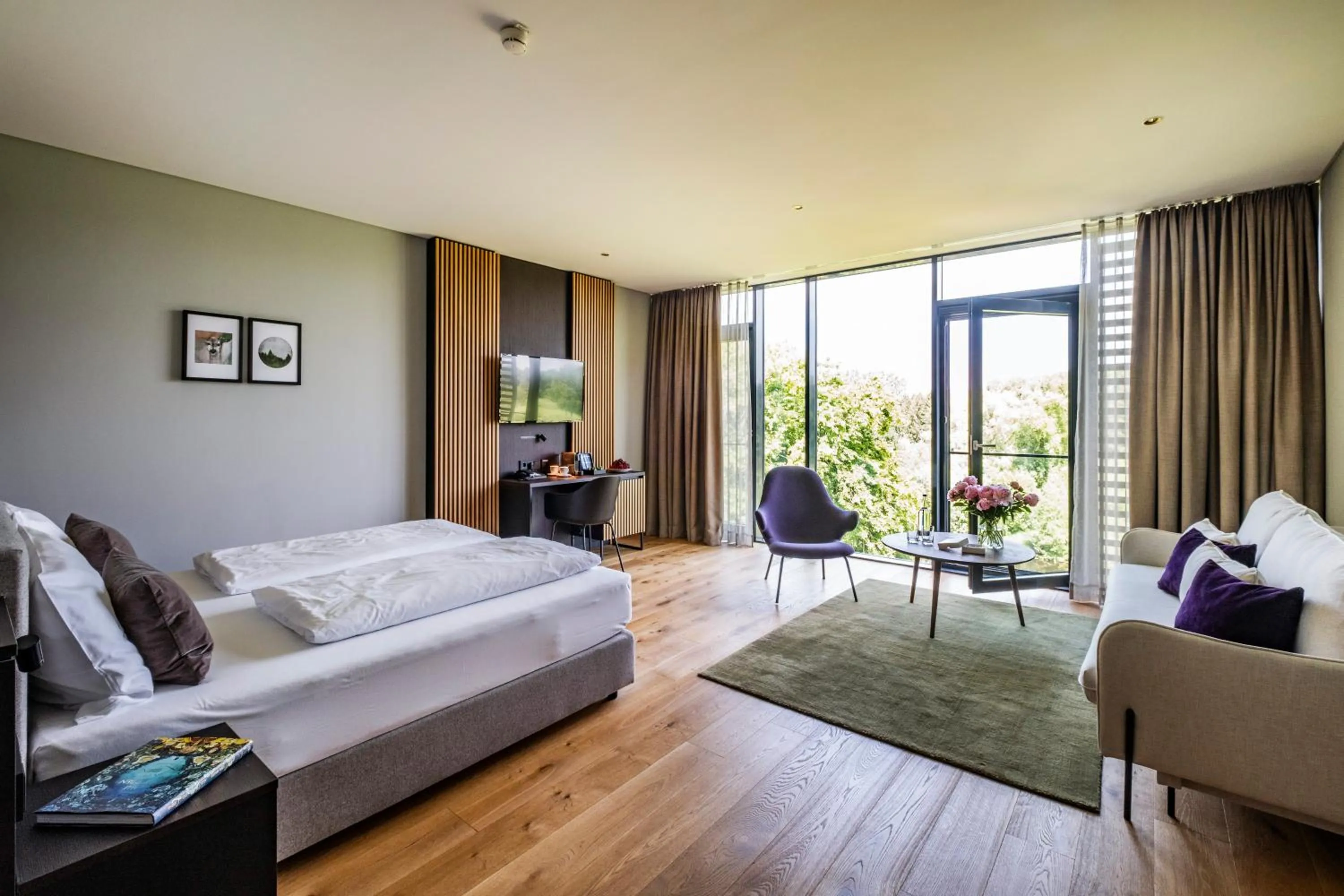 Photo of the whole room, Bed in Hotel Breitenburg