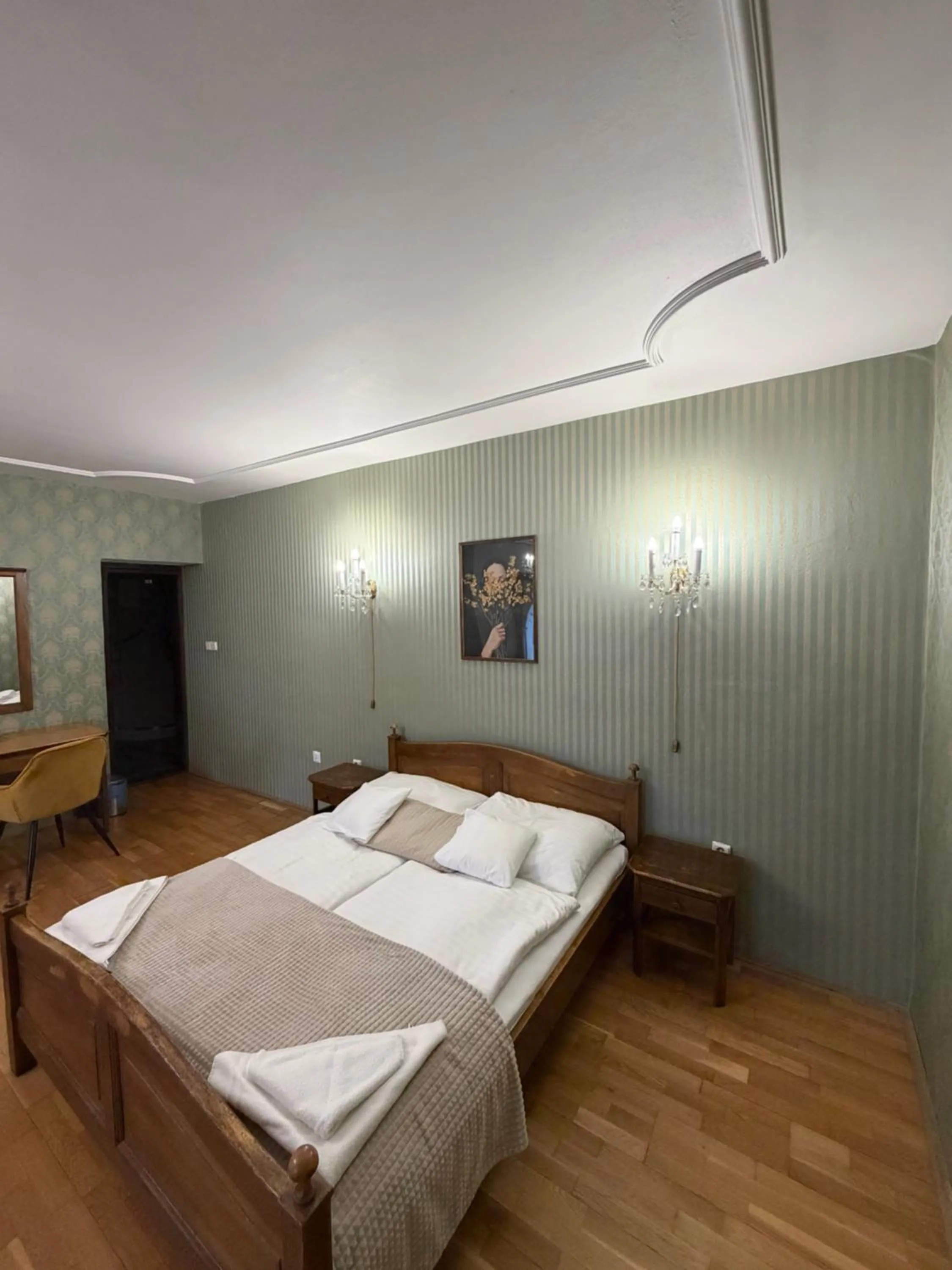 Bed in Hotel Salamander - Garni