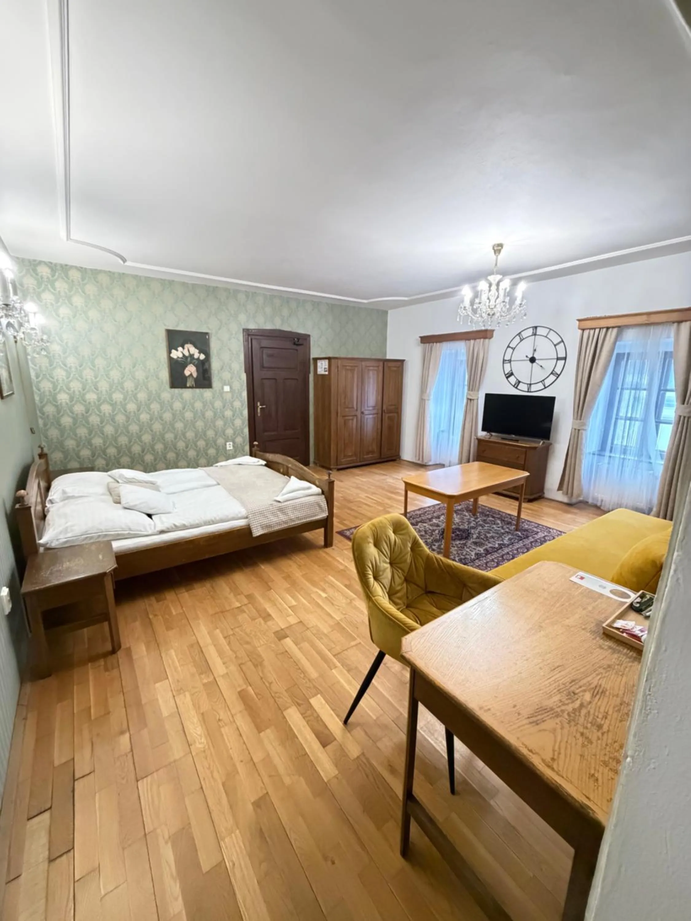 Bed in Hotel Salamander - Garni