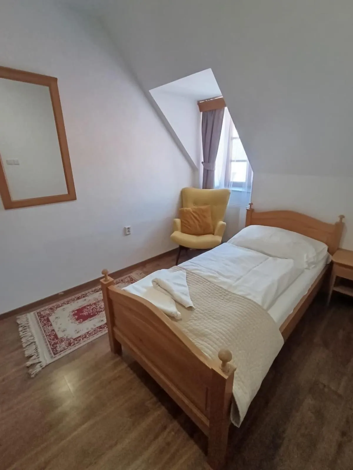 Bed in Hotel Salamander - Garni