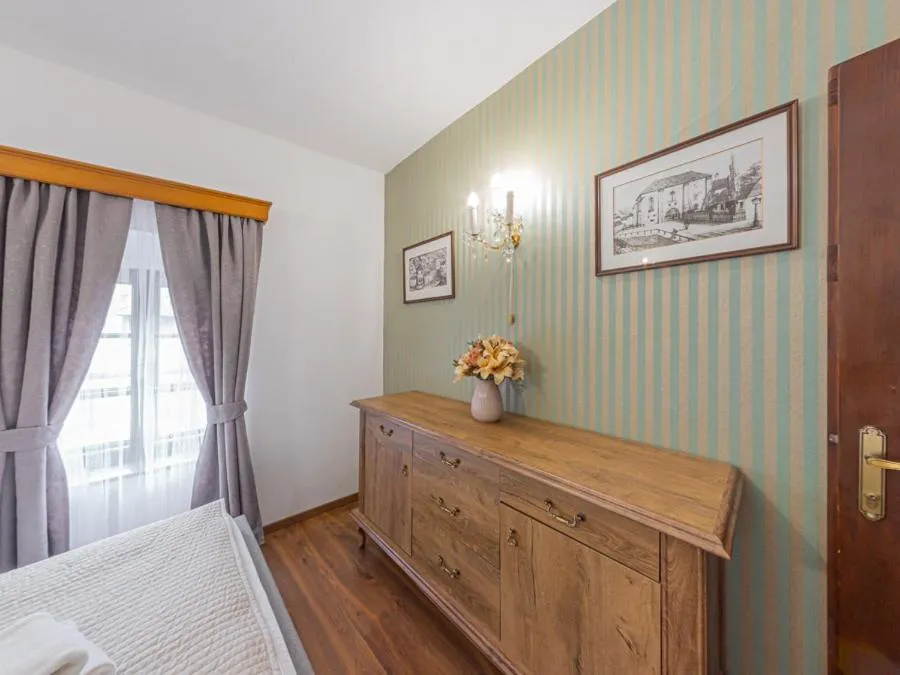 Bed in Hotel Salamander - Garni