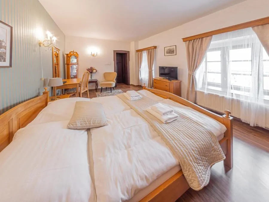 Bed in Hotel Salamander - Garni