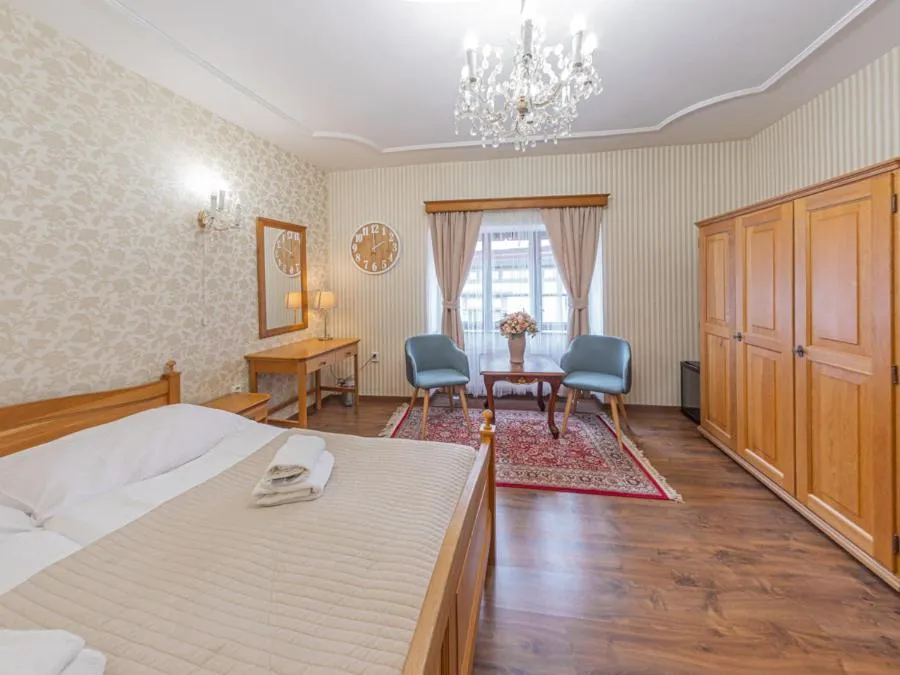 Bed in Hotel Salamander - Garni