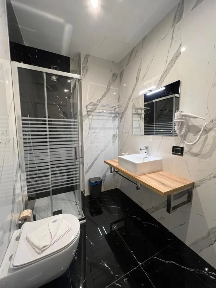 Bathroom in Hotel TEA - Praia a Mare