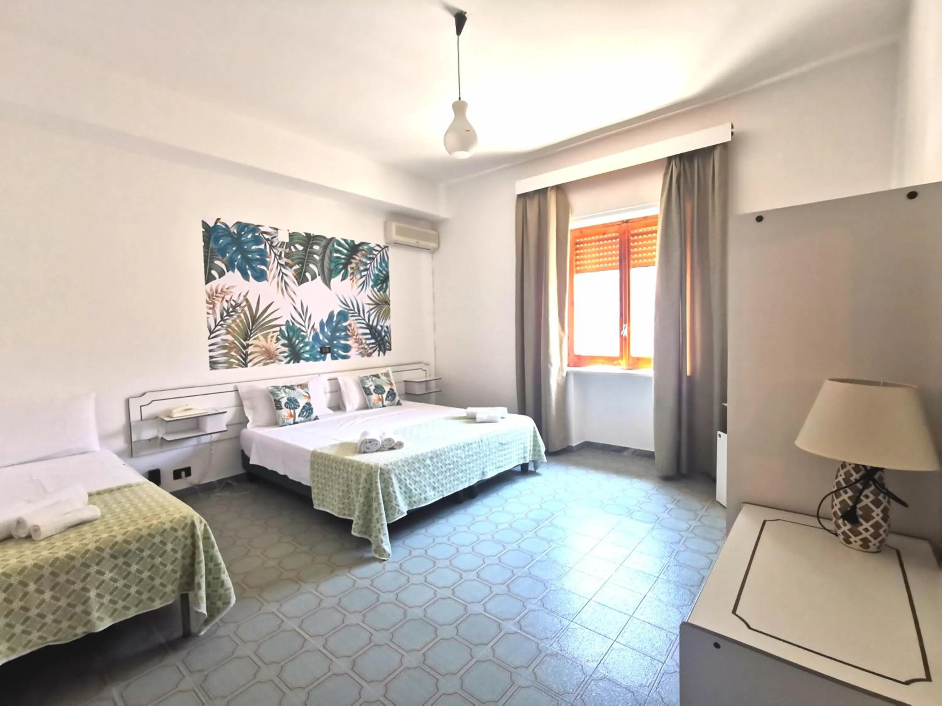 Bedroom, Bed in Hotel TEA - Praia a Mare