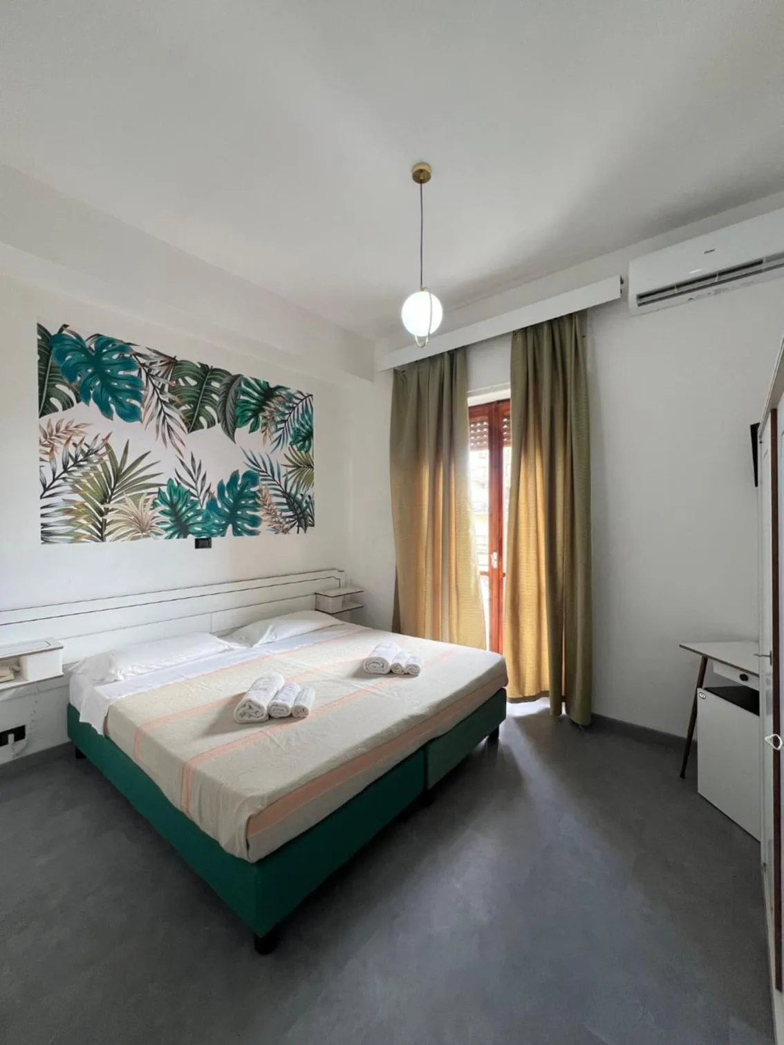 Bedroom, Bed in Hotel TEA - Praia a Mare