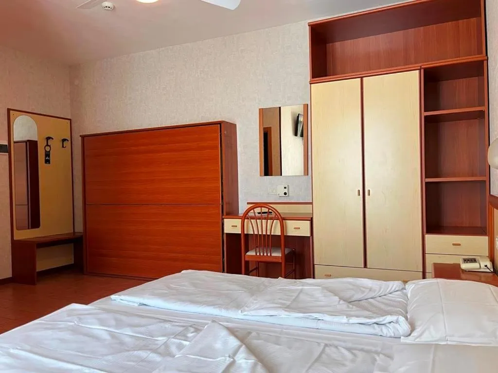 Bed in Hotel Florida