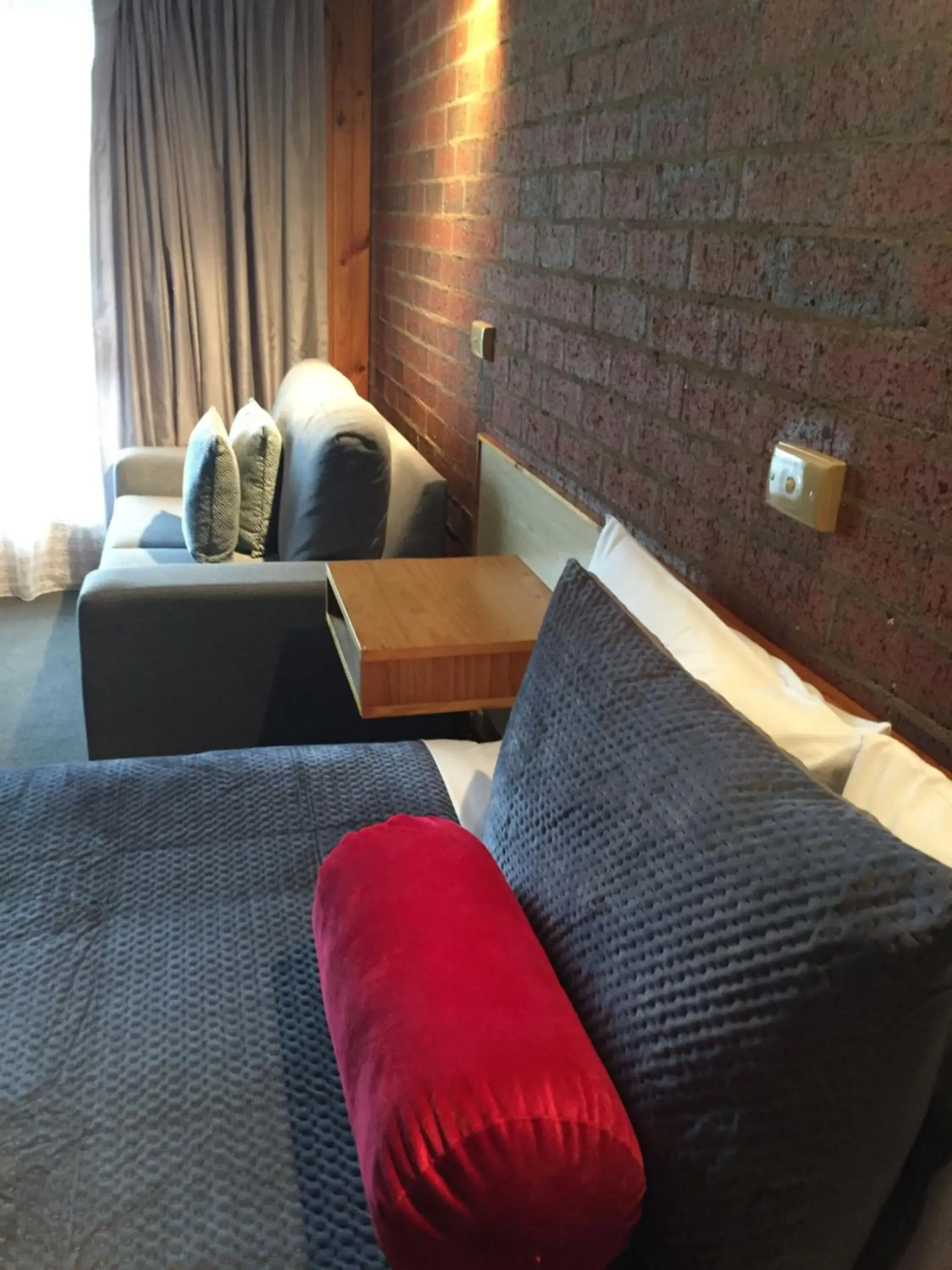 Single Room with Private Bathroom in Country Roads Single Room with Private Bathroom in Country Roads