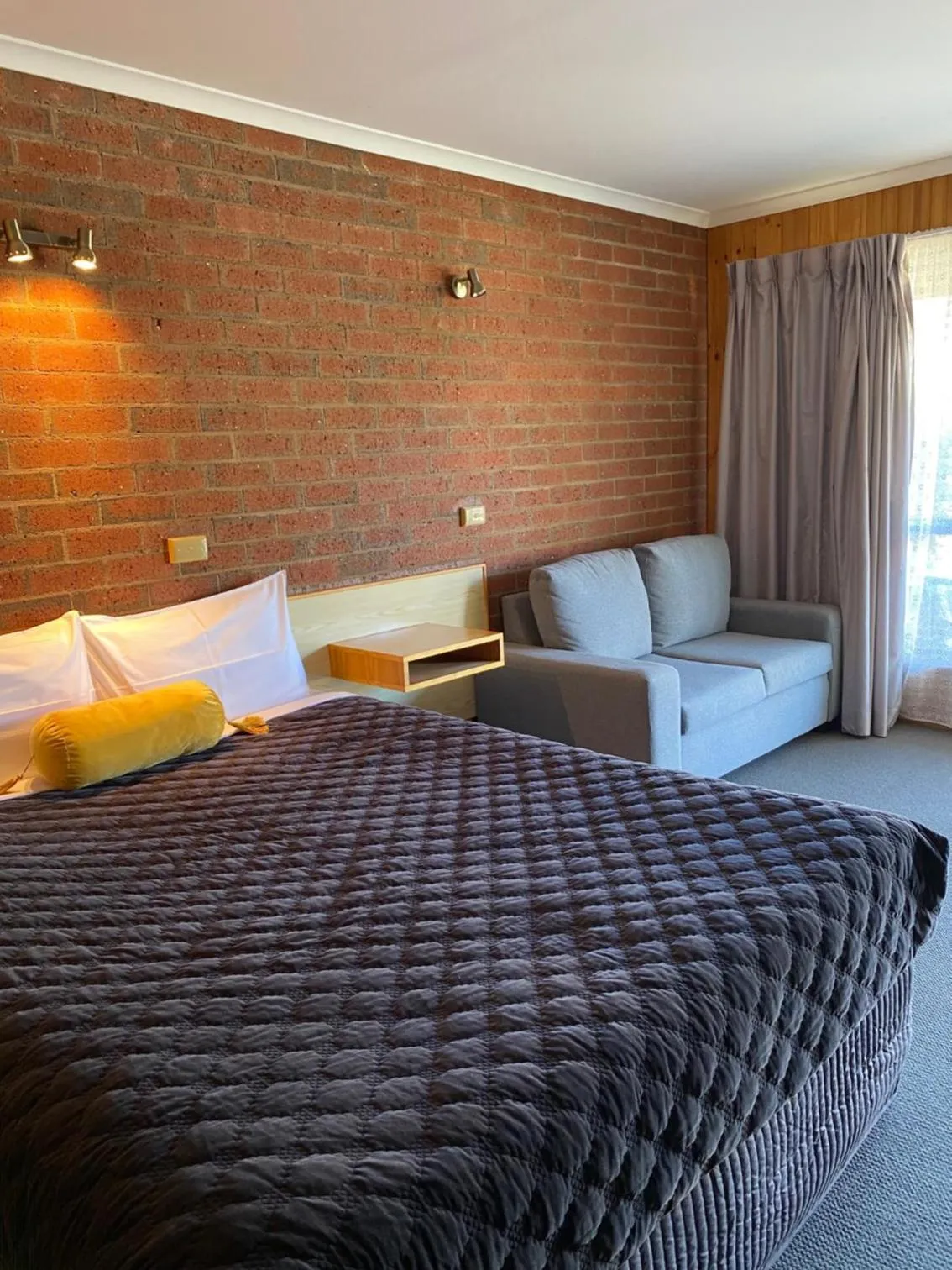 Bed in Country Roads