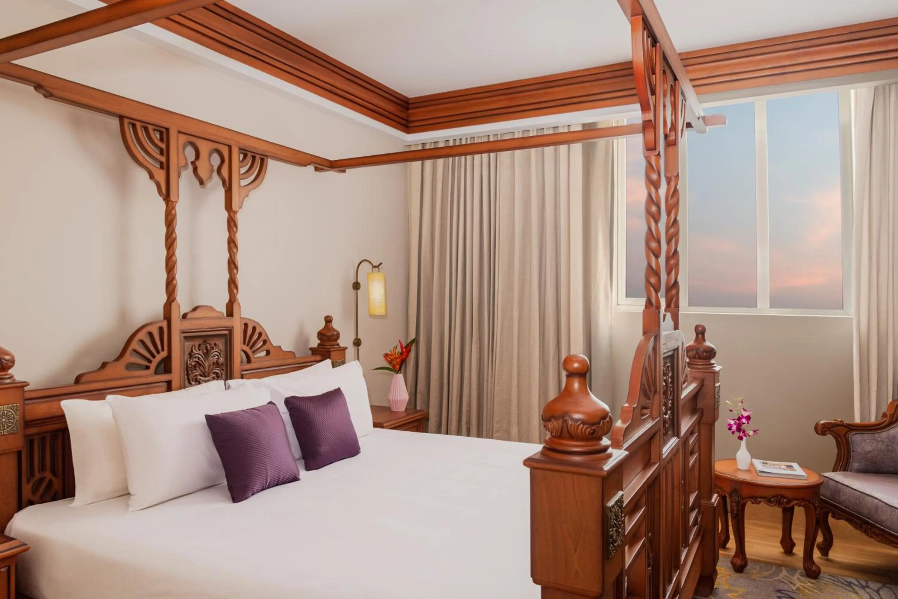 Bed in Vivanta Thiruvananthapuram