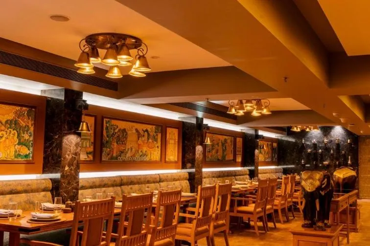 Restaurant/places to eat in Vivanta Thiruvananthapuram