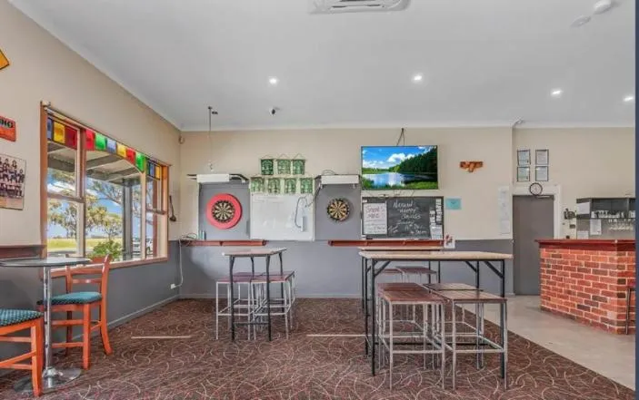 Darts in Falcon Hotel Motel