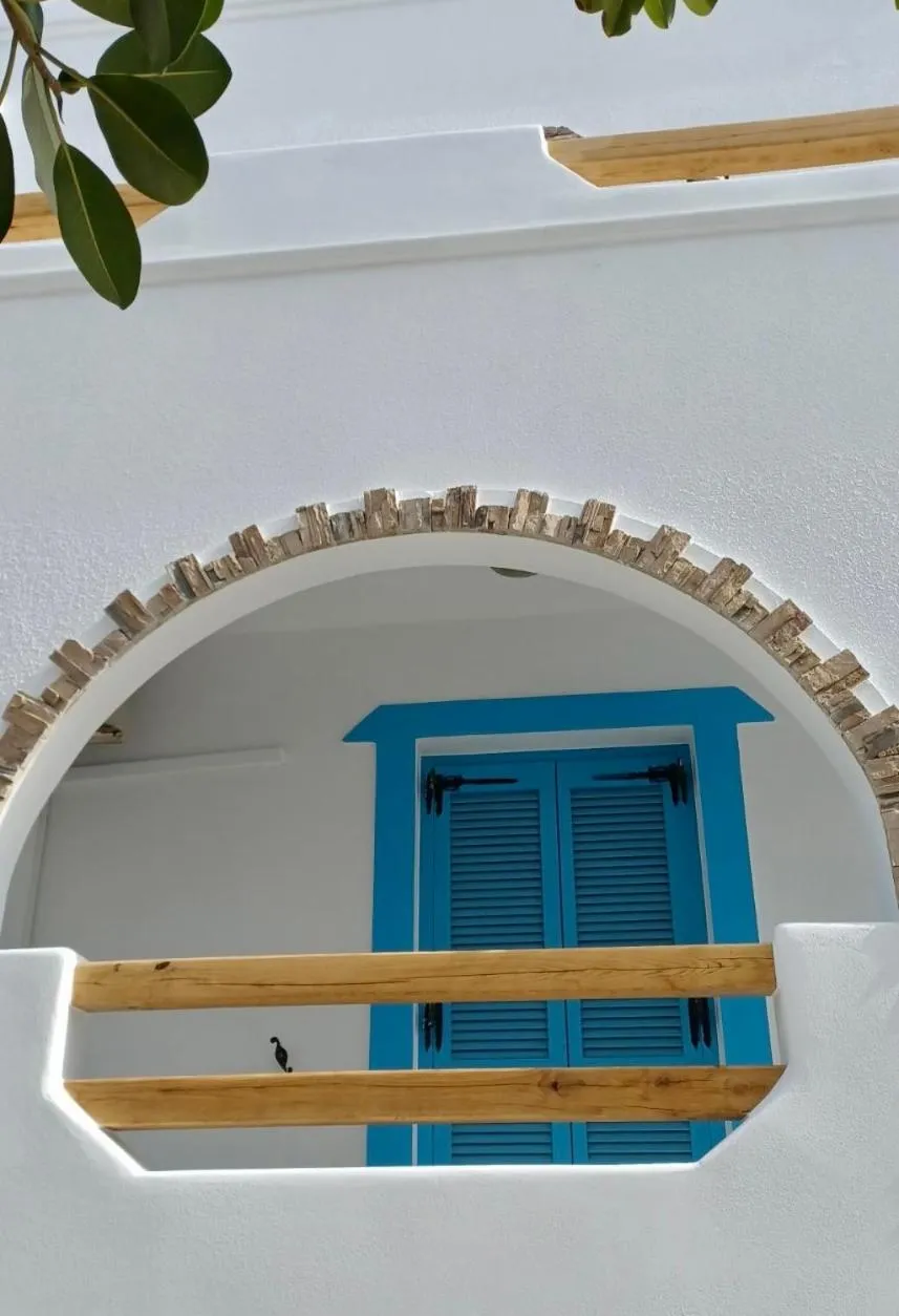 EVI Studios & Apartments