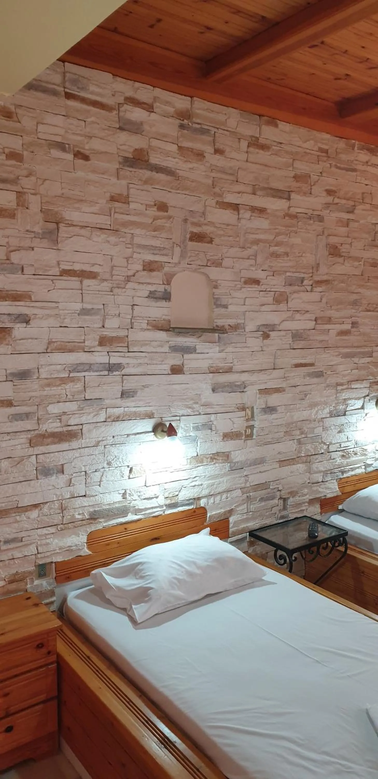 EVI Studios & Apartments