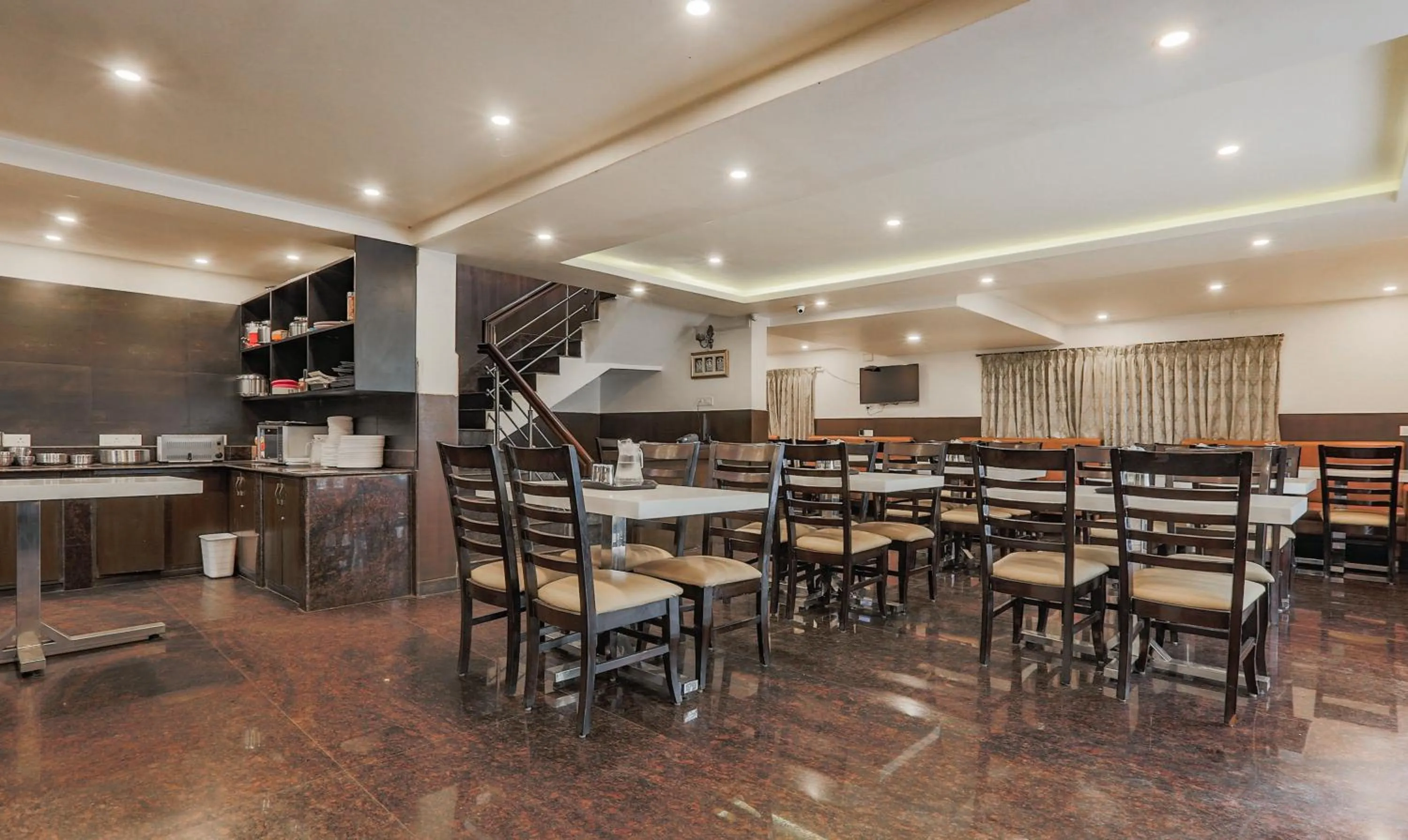 Restaurant/places to eat in The Baron