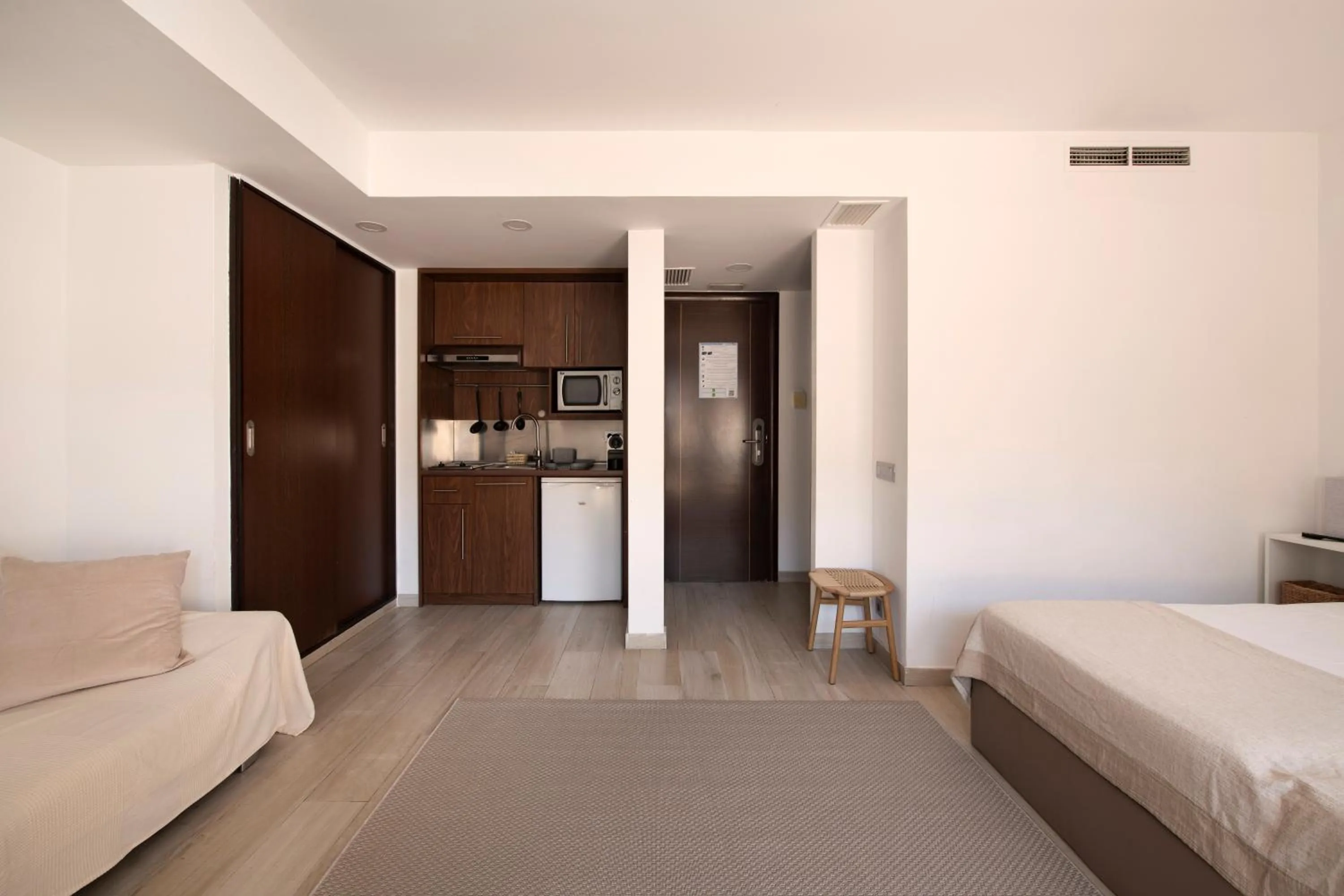 Bed in Aparthotel Centric