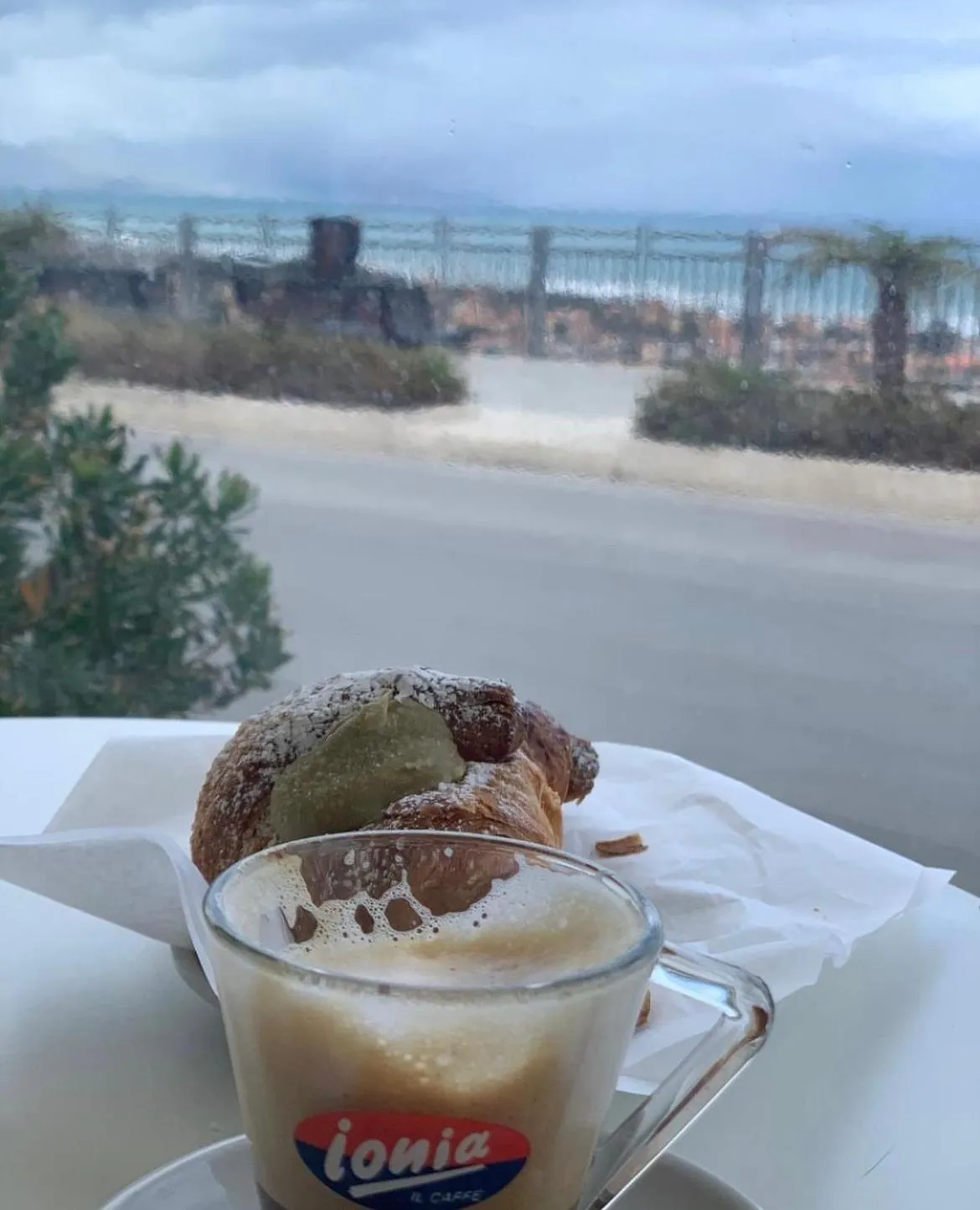 Food and drinks in B&B Rainbow