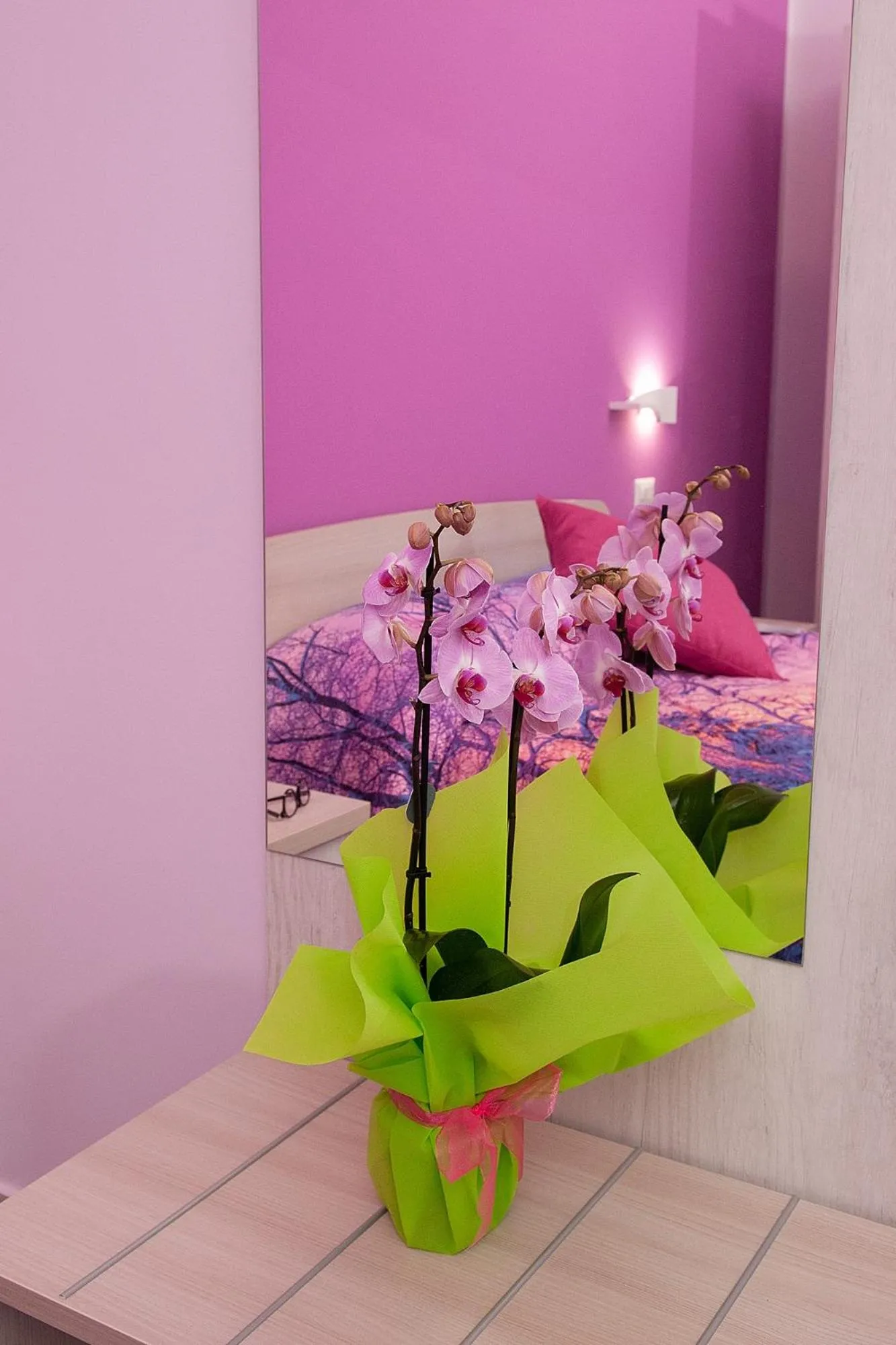 Photo of the whole room, Bed in B&B Rainbow